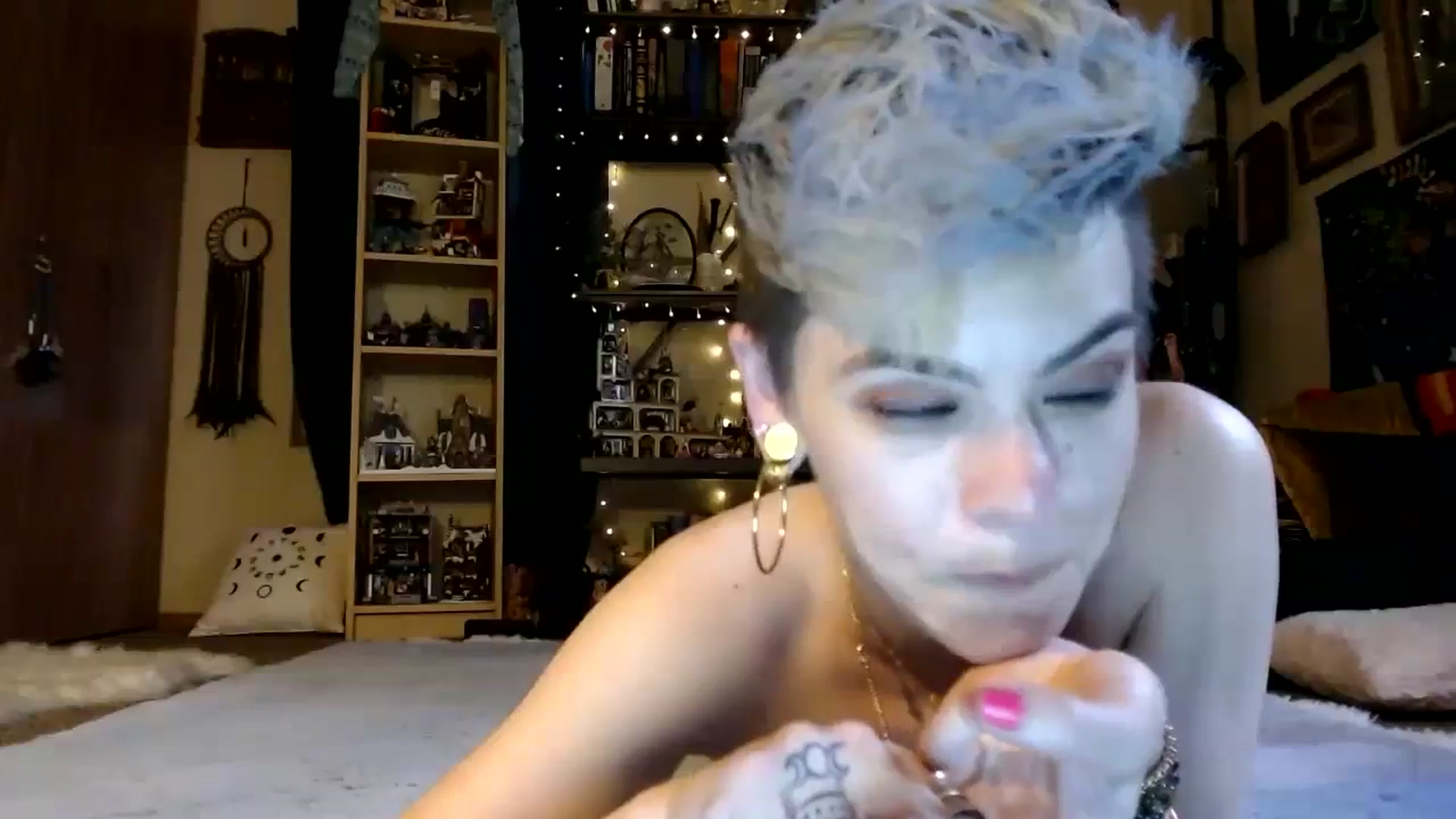 Gallery image thumbnail from Ancored's myfreecams stream on, 06/09/2023, 21:12 image 11 of 20