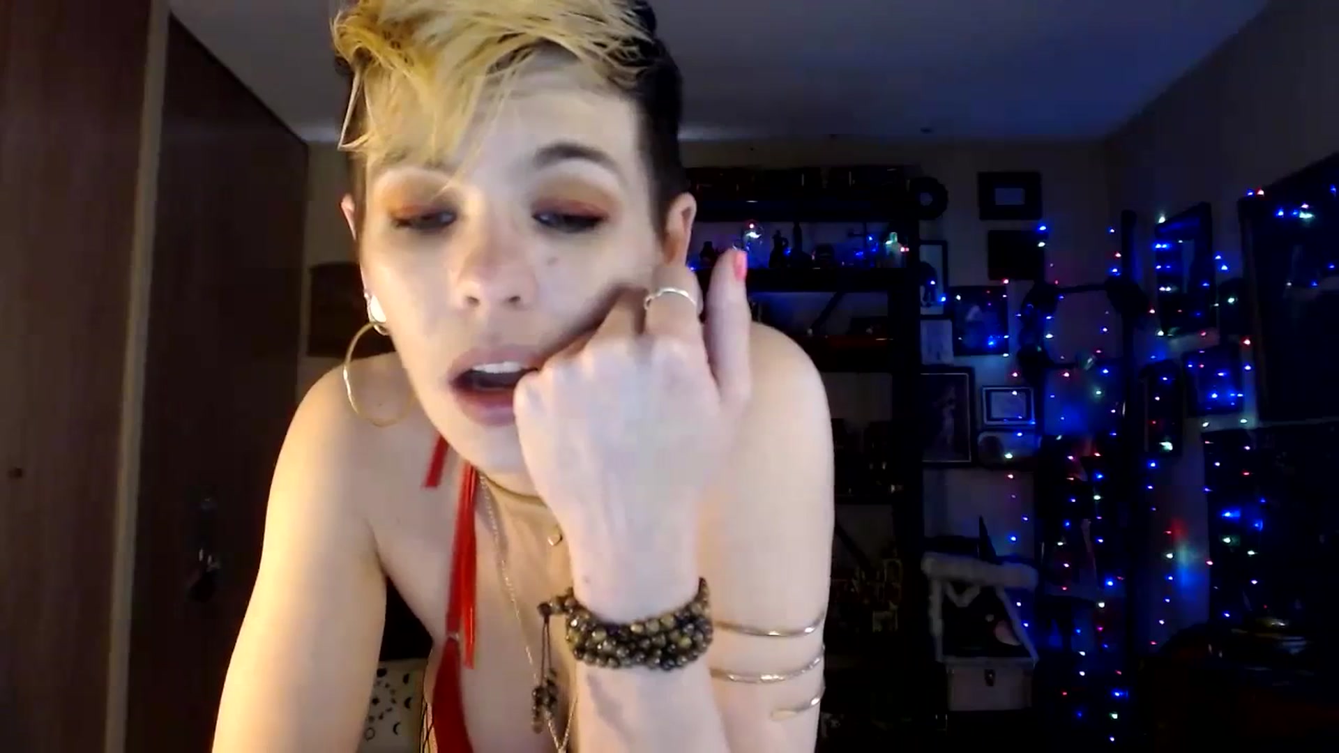 Gallery image thumbnail from Ancored's myfreecams stream on, 06/13/2023, 21:07 image 9 of 20