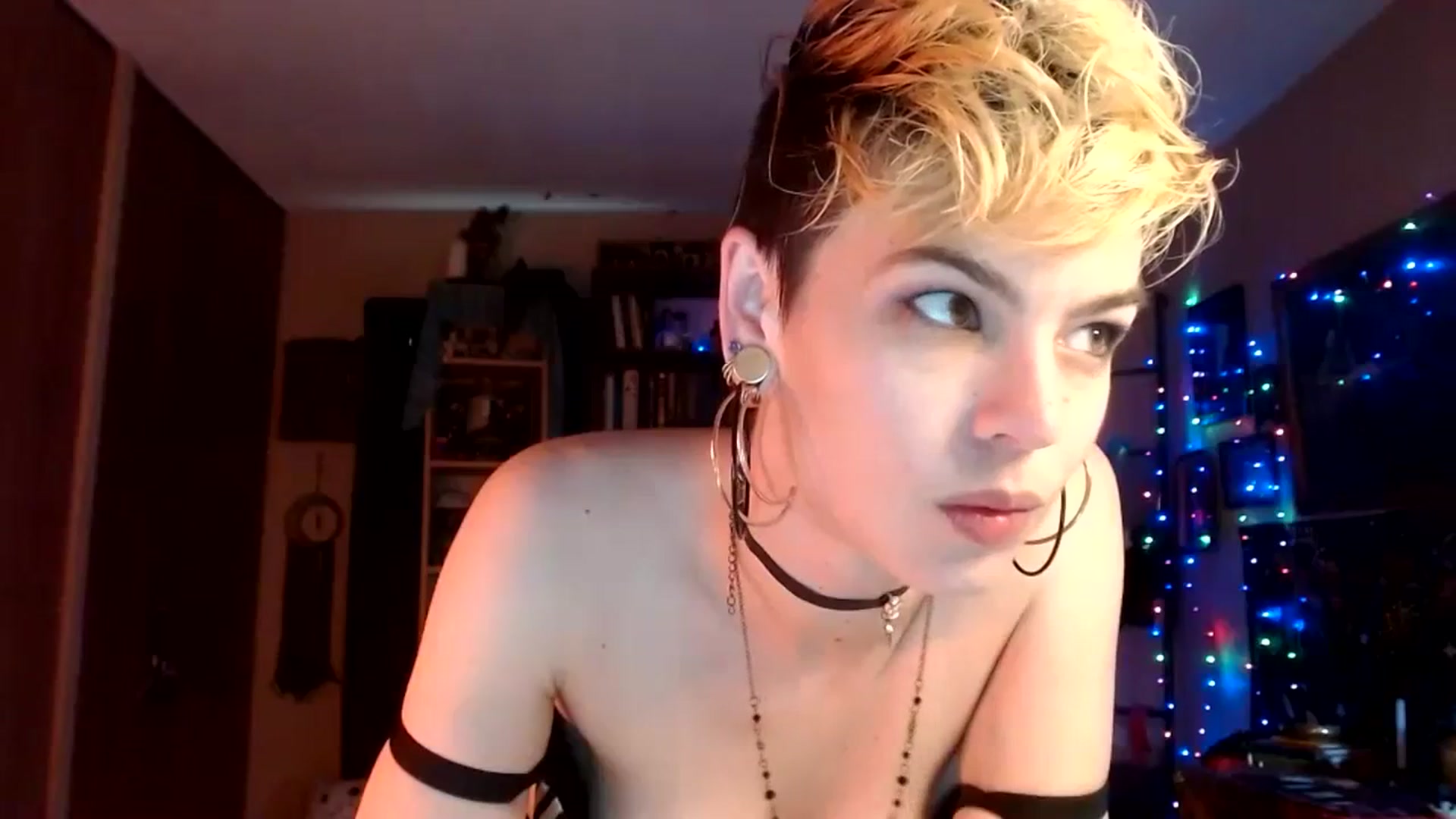 Gallery image thumbnail from Ancored's myfreecams stream on, 06/15/2023, 20:57 image 5 of 20