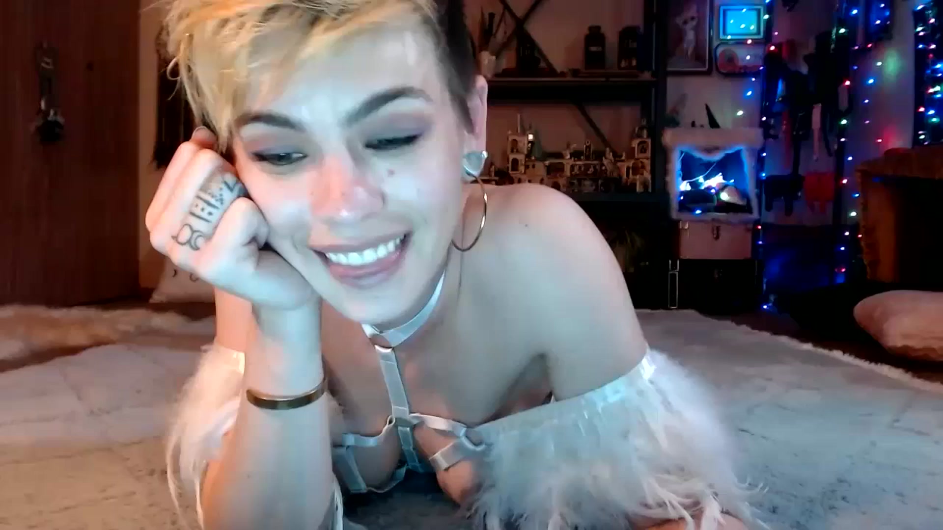 Gallery image thumbnail from Ancored's myfreecams stream on, 06/21/2023, 20:49 image 16 of 20