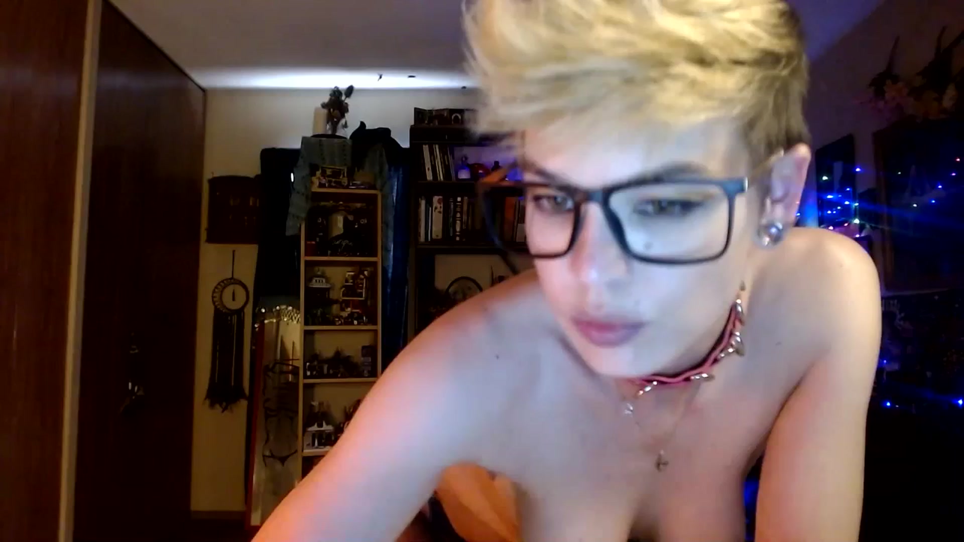 Gallery image thumbnail from Ancored's myfreecams stream on, 06/28/2023, 21:35 image 8 of 20