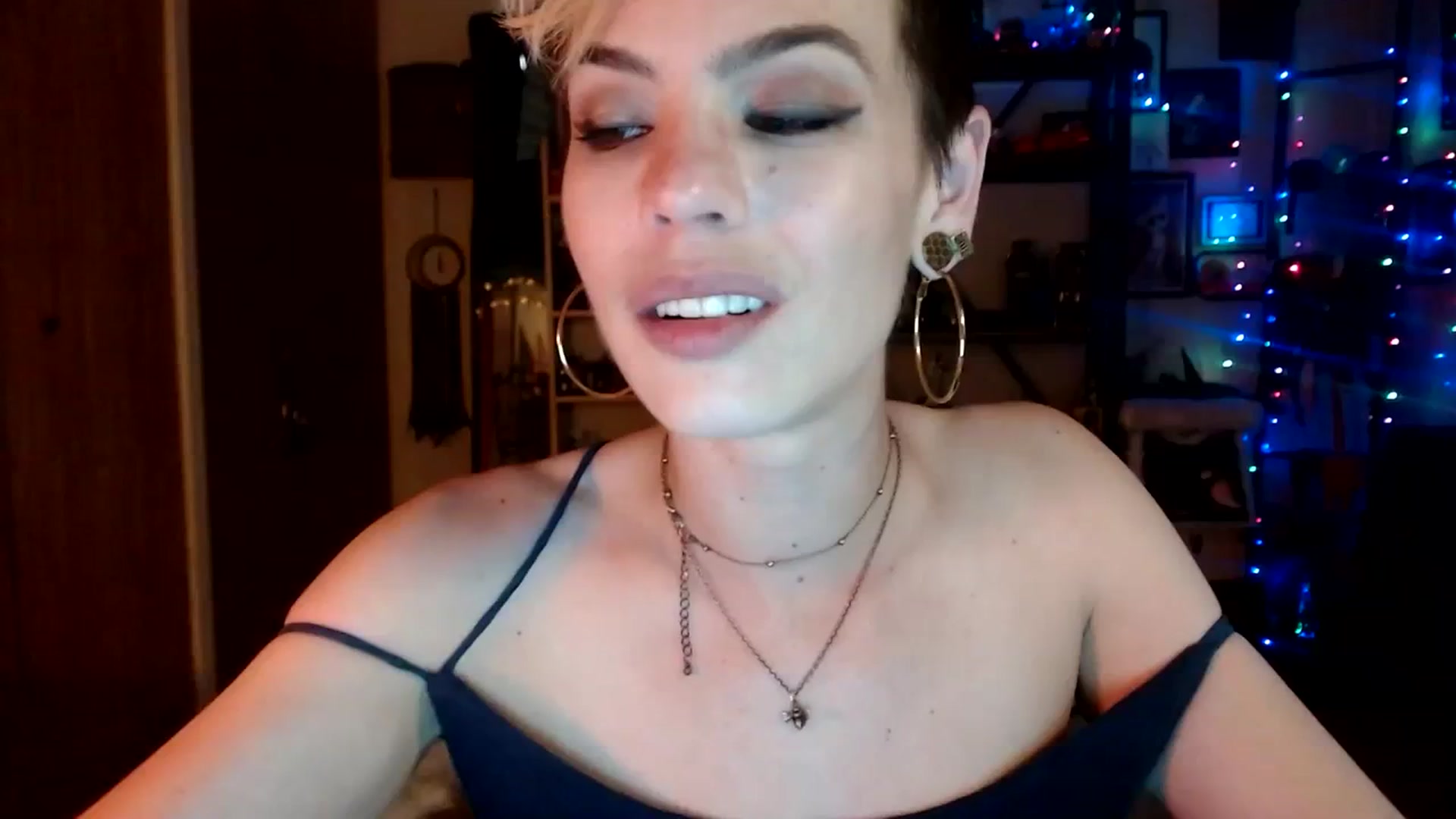 Gallery image thumbnail from Ancored's myfreecams stream on, 06/29/2023, 21:49 image 12 of 20