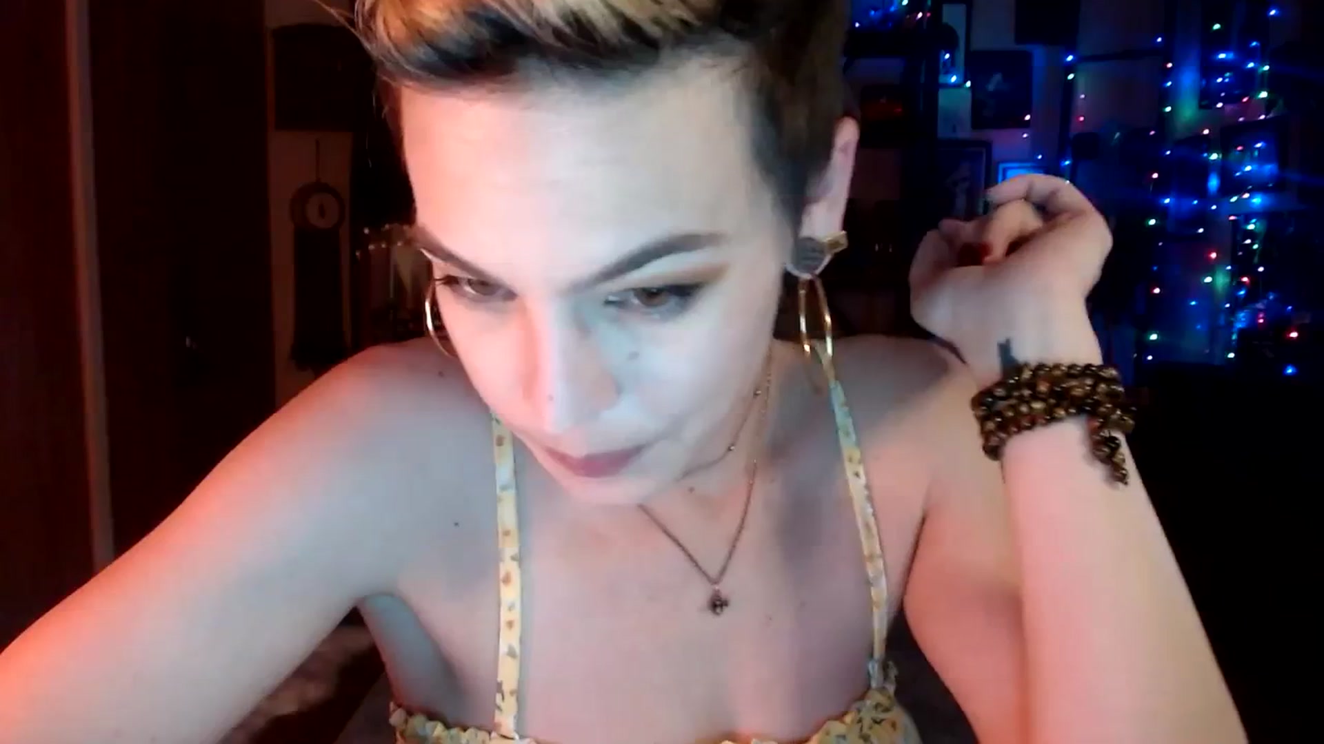 Gallery image thumbnail from Ancored's myfreecams stream on, 06/30/2023, 20:42 image 16 of 20