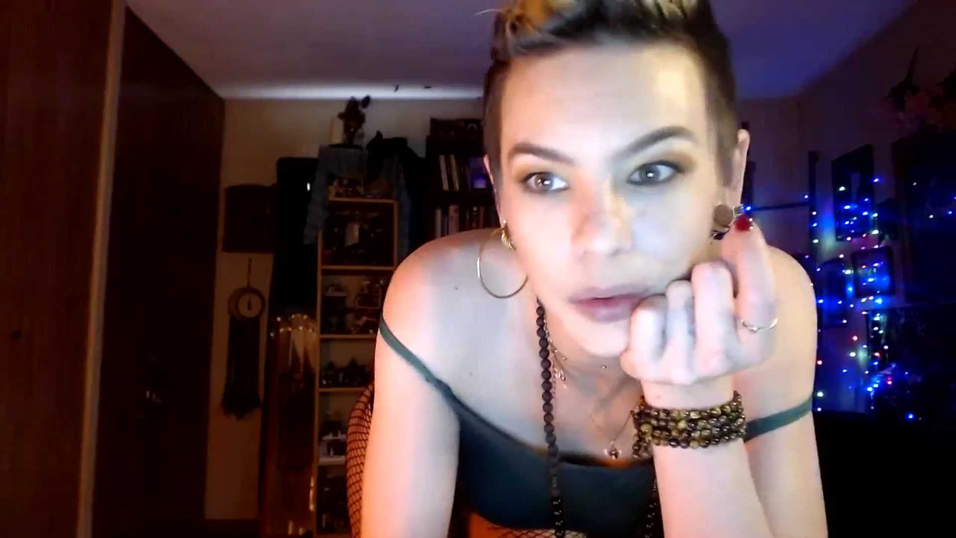 Gallery image thumbnail from Ancored's myfreecams stream on, 06/30/2023, 20:42 image 8 of 20