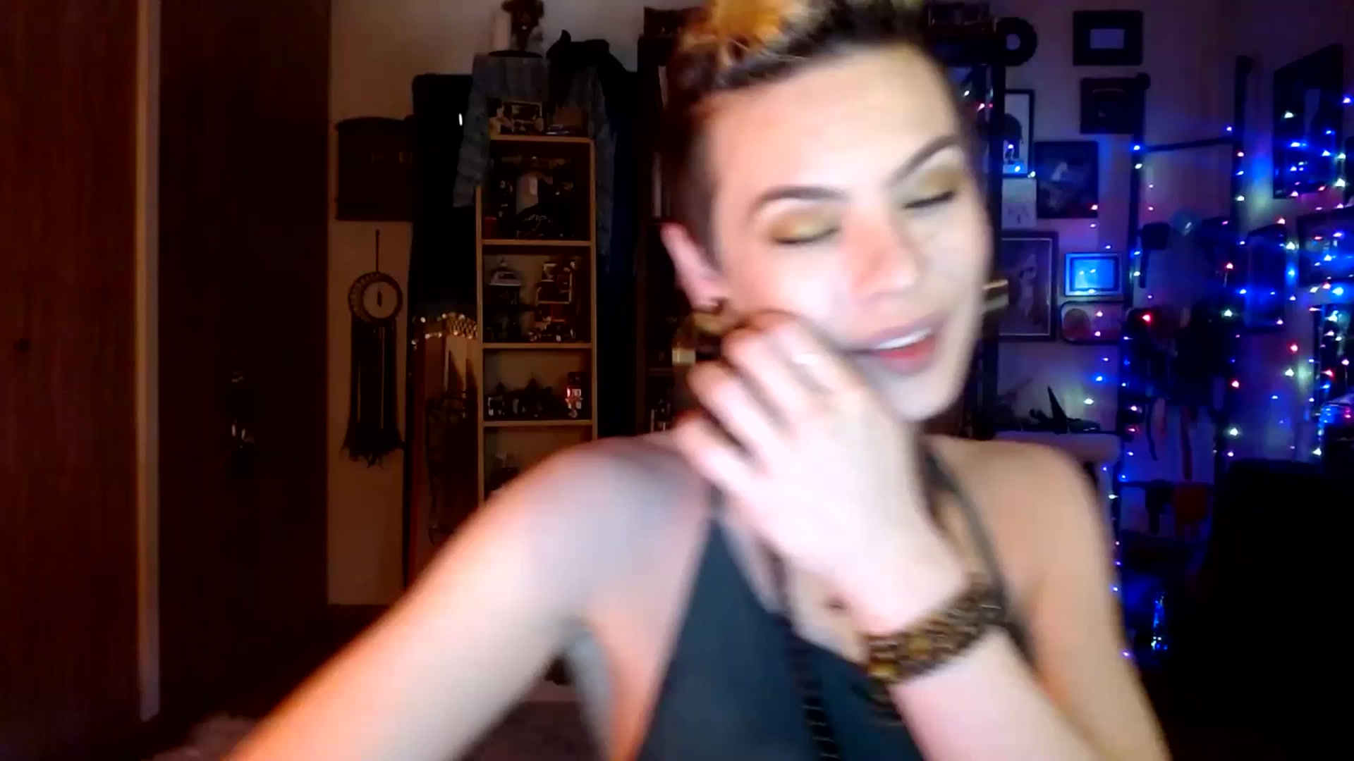 Gallery image thumbnail from Ancored's myfreecams stream on, 06/30/2023, 20:42 image 7 of 20