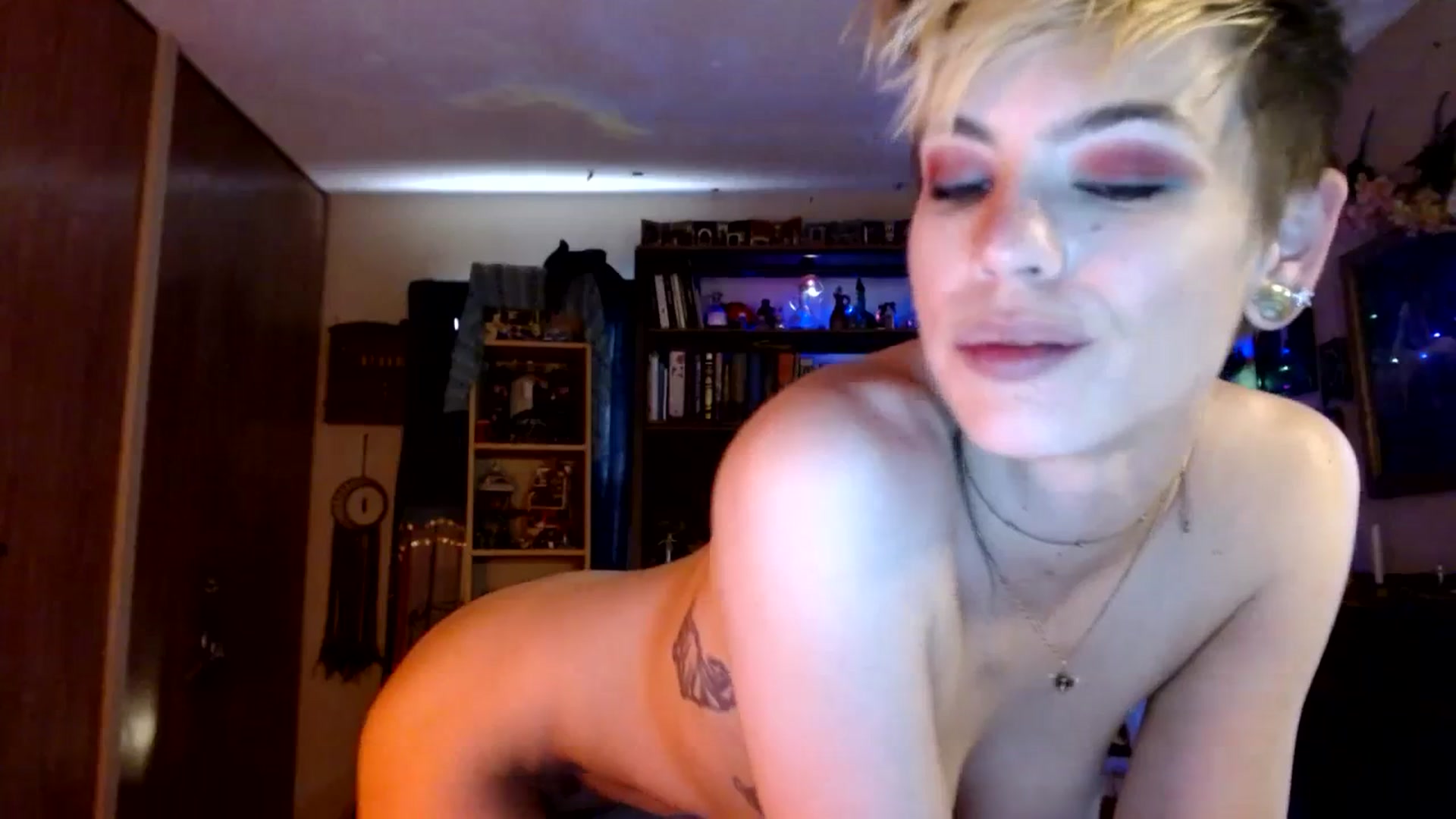Gallery image thumbnail from Ancored's myfreecams stream on, 07/04/2023, 21:04 image 15 of 20