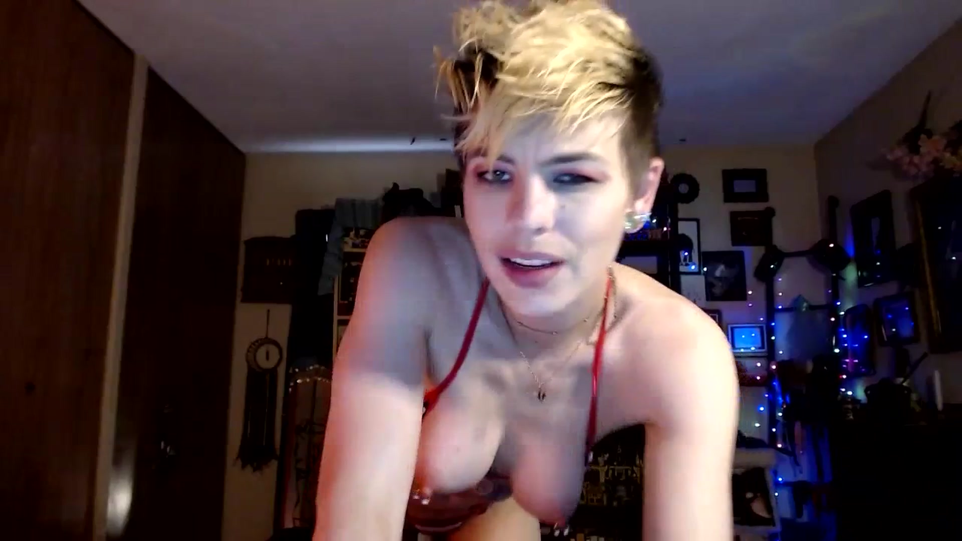 Gallery image thumbnail from Ancored's myfreecams stream on, 07/04/2023, 21:04 image 6 of 20