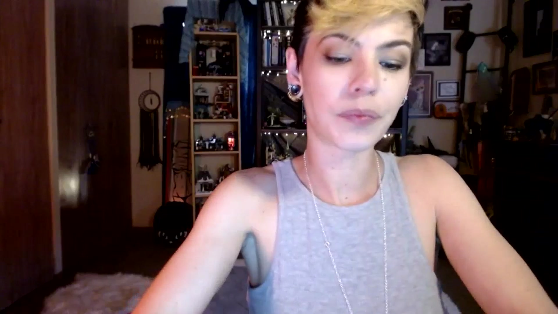 Gallery image thumbnail from Ancored's myfreecams stream on, 07/10/2023, 19:48 image 14 of 20
