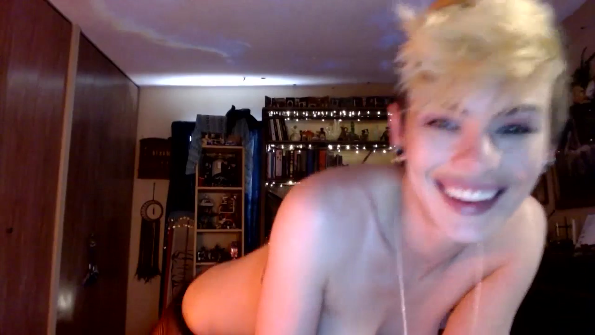 Gallery image thumbnail from Ancored's myfreecams stream on, 07/11/2023, 21:19 image 7 of 20