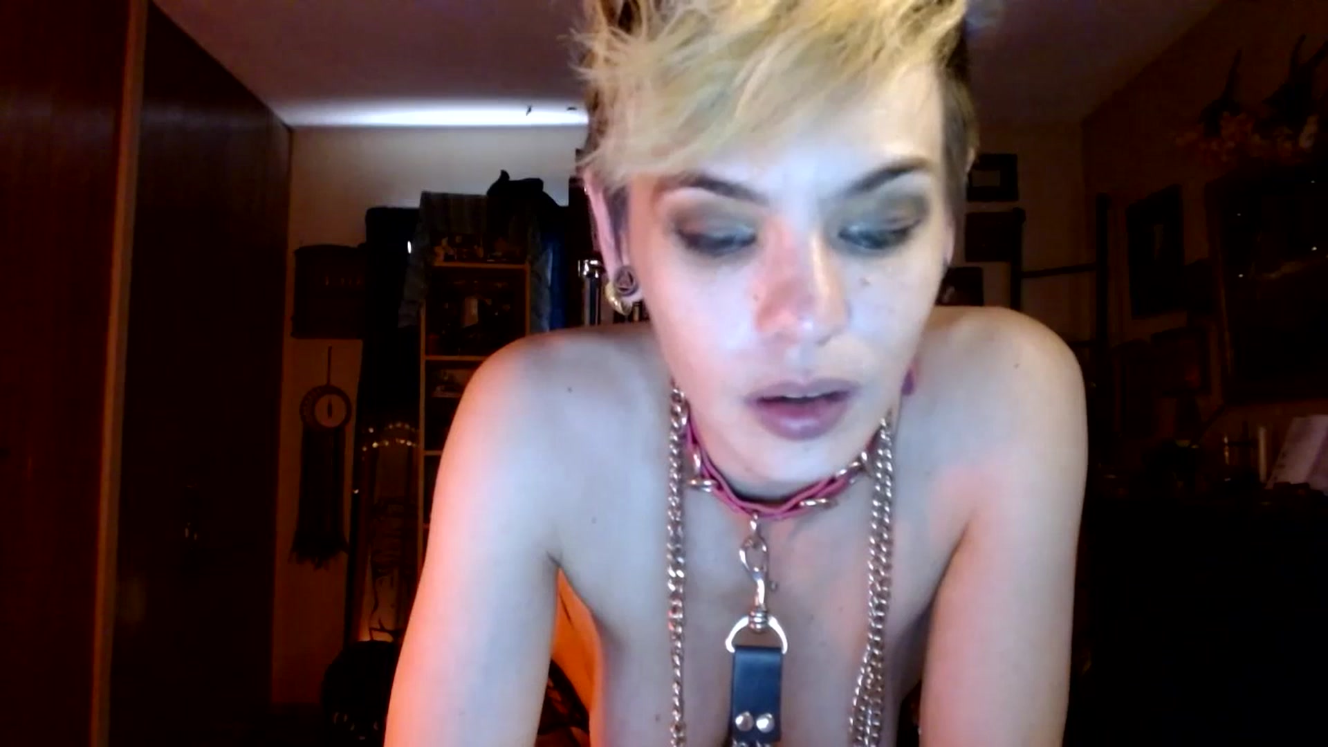 Gallery image thumbnail from Ancored's myfreecams stream on, 07/13/2023, 21:00 image 6 of 20