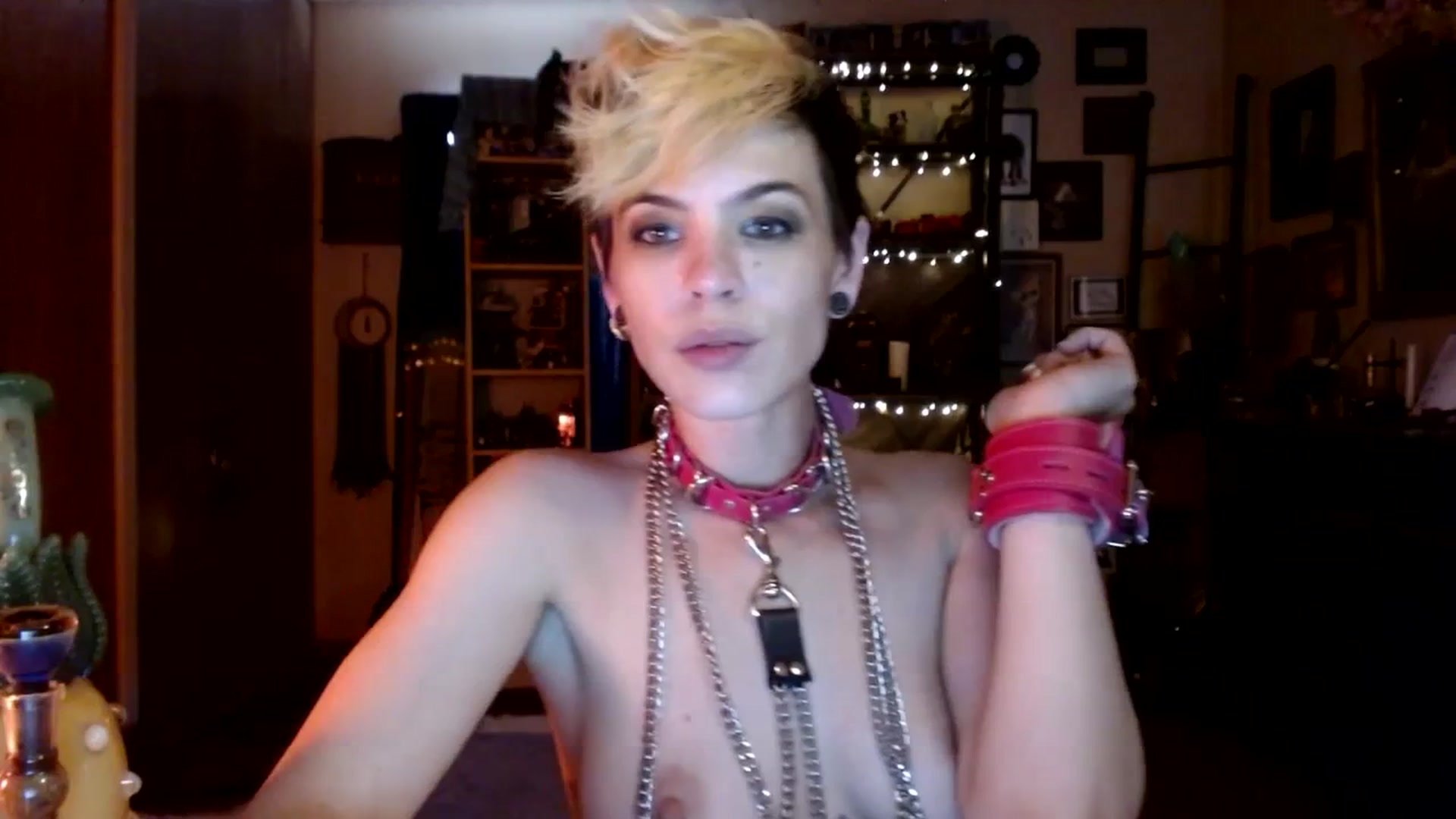 Gallery image thumbnail from Ancored's myfreecams stream on, 07/13/2023, 21:00 image 9 of 20