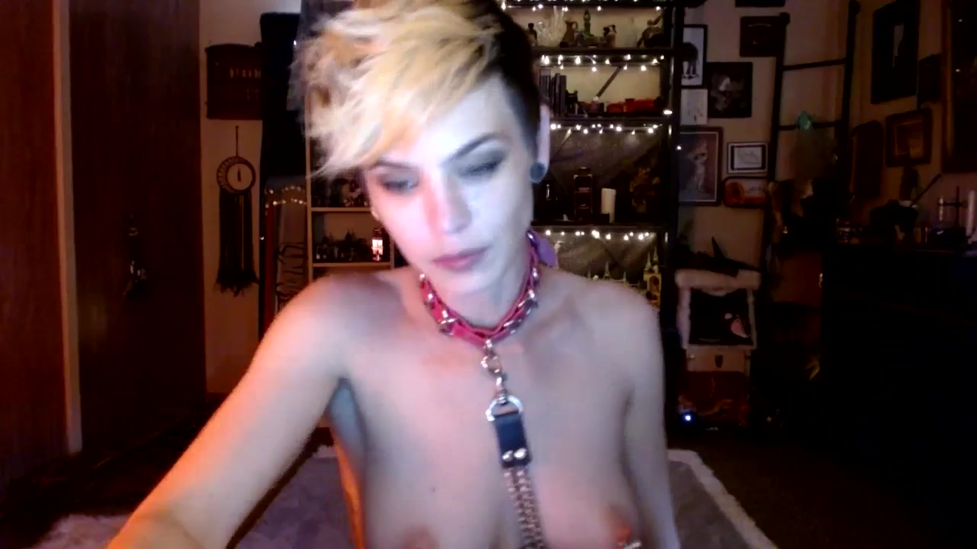Gallery image thumbnail from Ancored's myfreecams stream on, 07/13/2023, 21:00 image 3 of 20