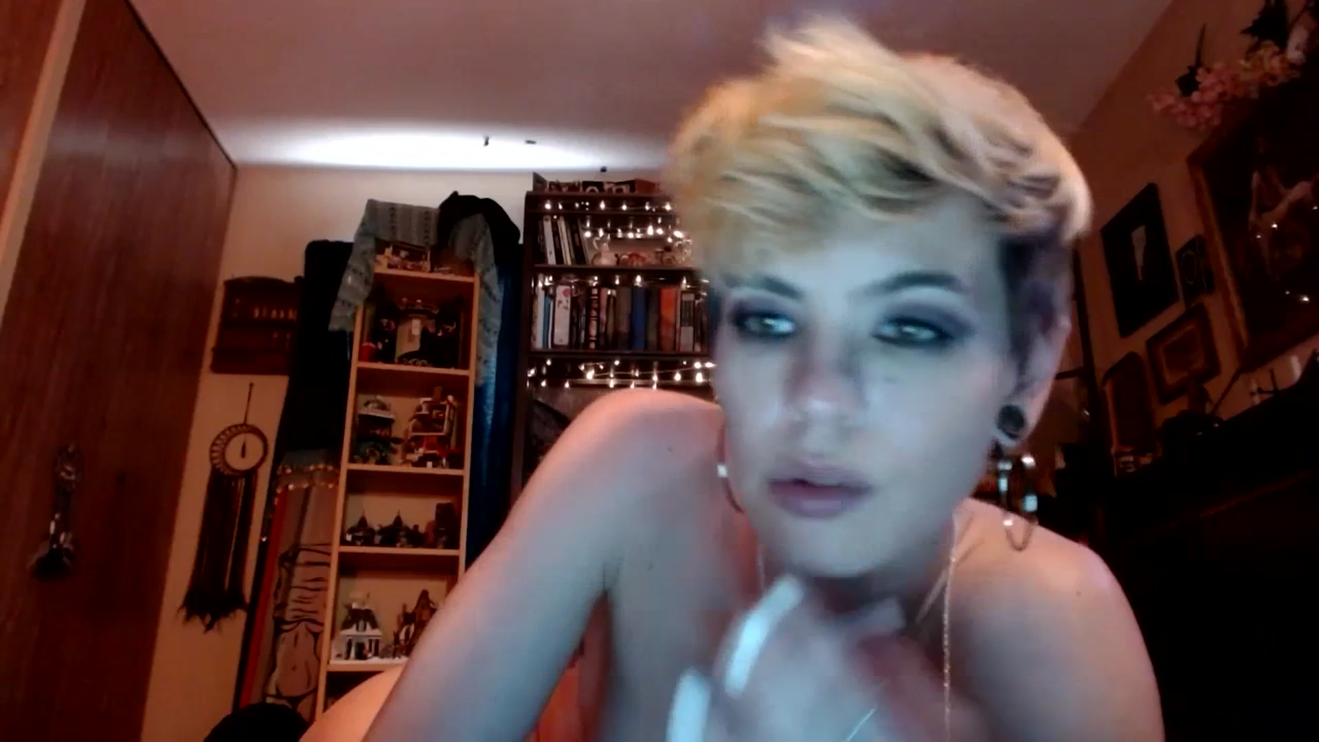 Gallery image thumbnail from Ancored's myfreecams stream on, 07/14/2023, 20:59 image 6 of 20