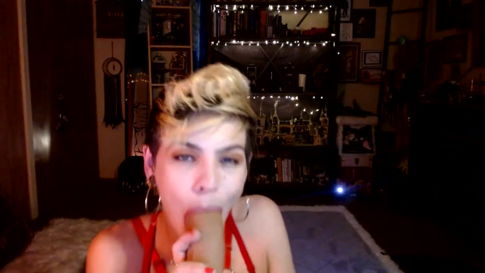 Gallery image thumbnail from Ancored's myfreecams stream on, 07/18/2023, 19:57 image 4 of 20