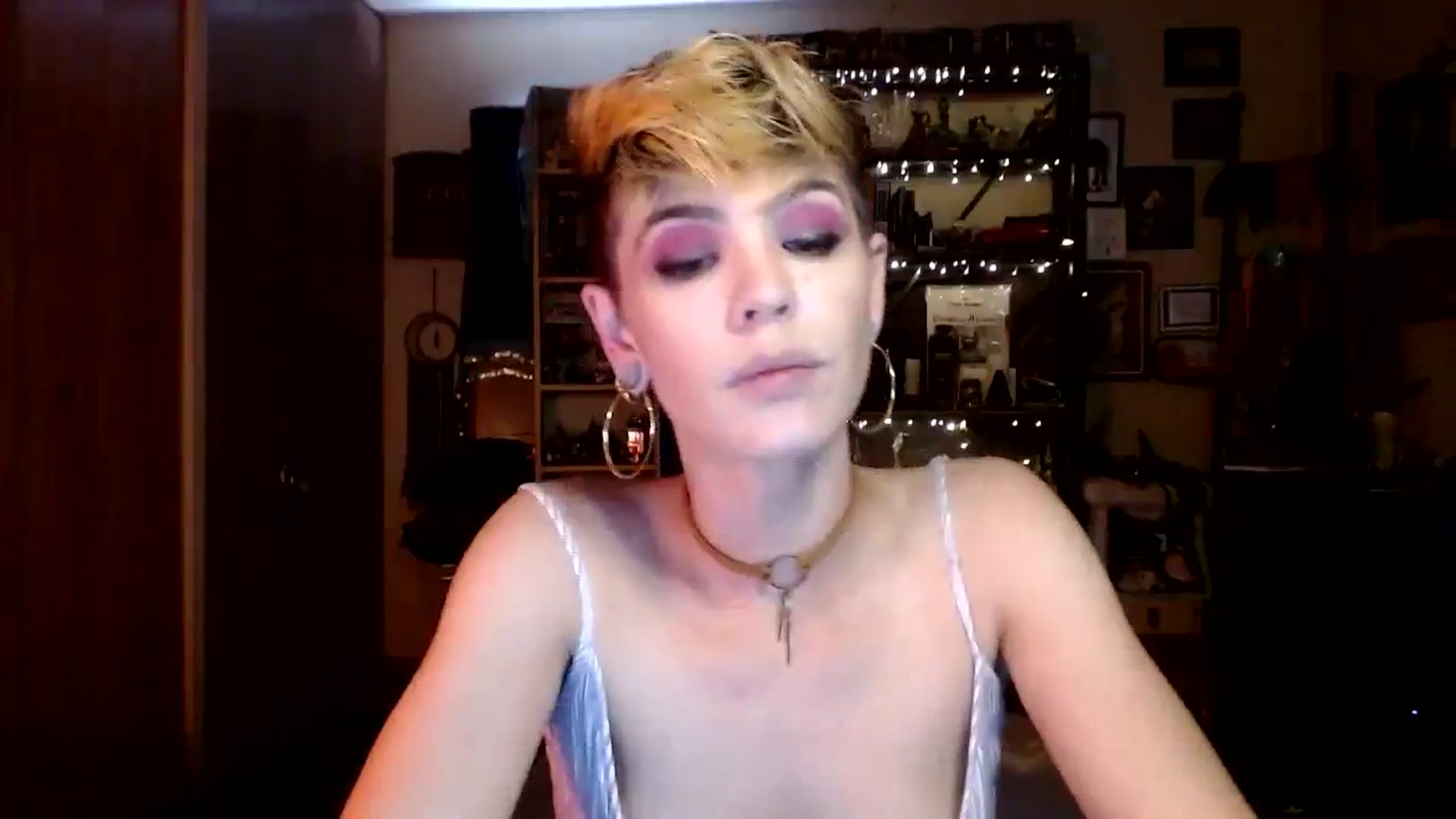 Gallery image thumbnail from Ancored's myfreecams stream on, 07/31/2023, 20:53 image 7 of 20