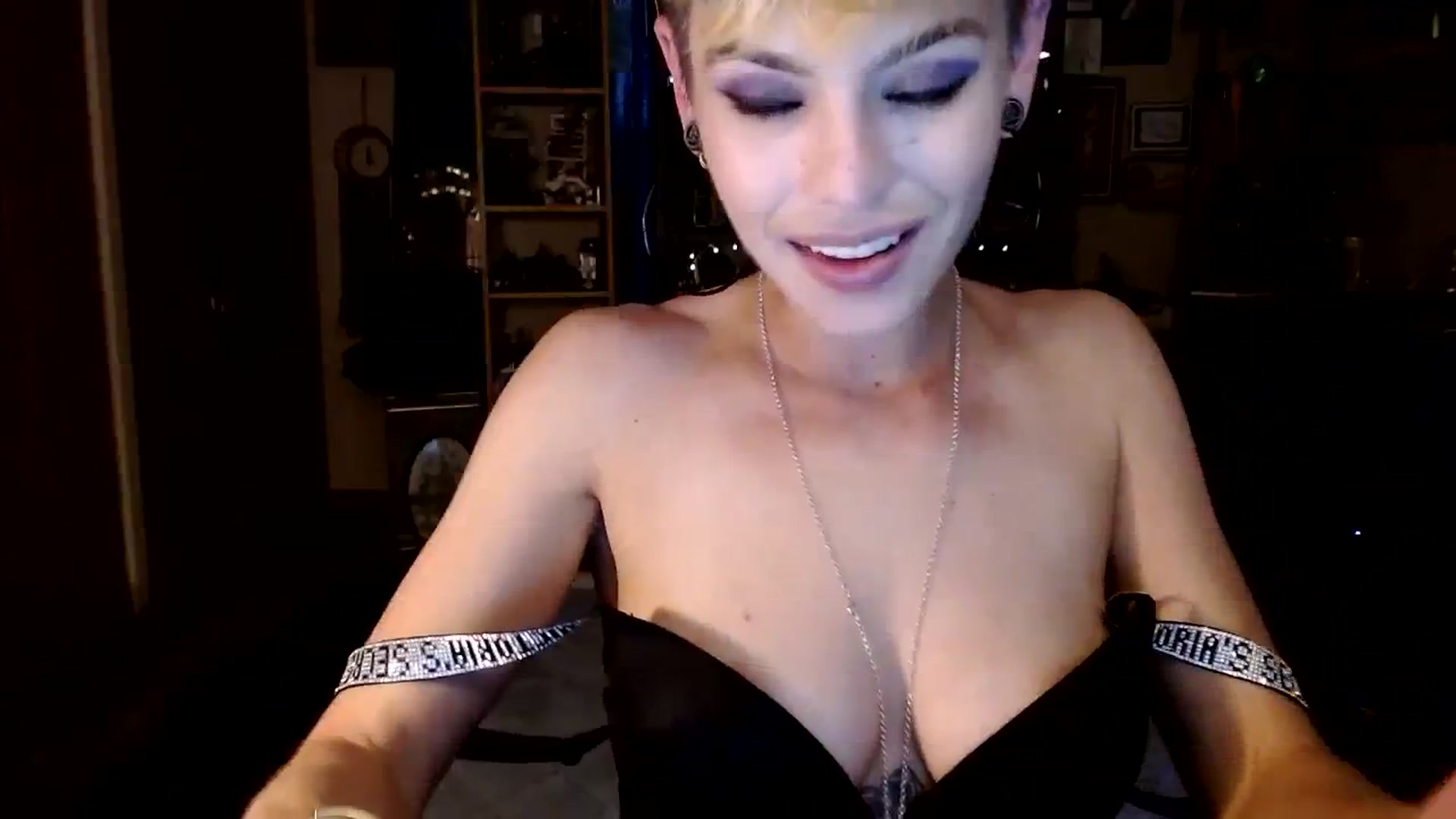 Gallery image thumbnail from Ancored's myfreecams stream on, 08/04/2023, 21:41 image 20 of 20