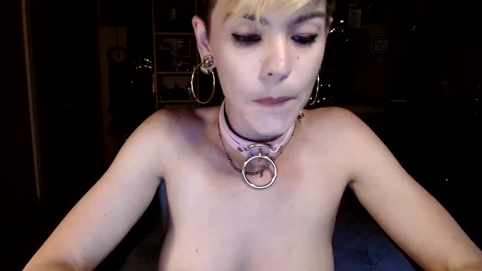 Gallery image thumbnail from Ancored's myfreecams stream on, 08/06/2023, 22:32 image 16 of 20