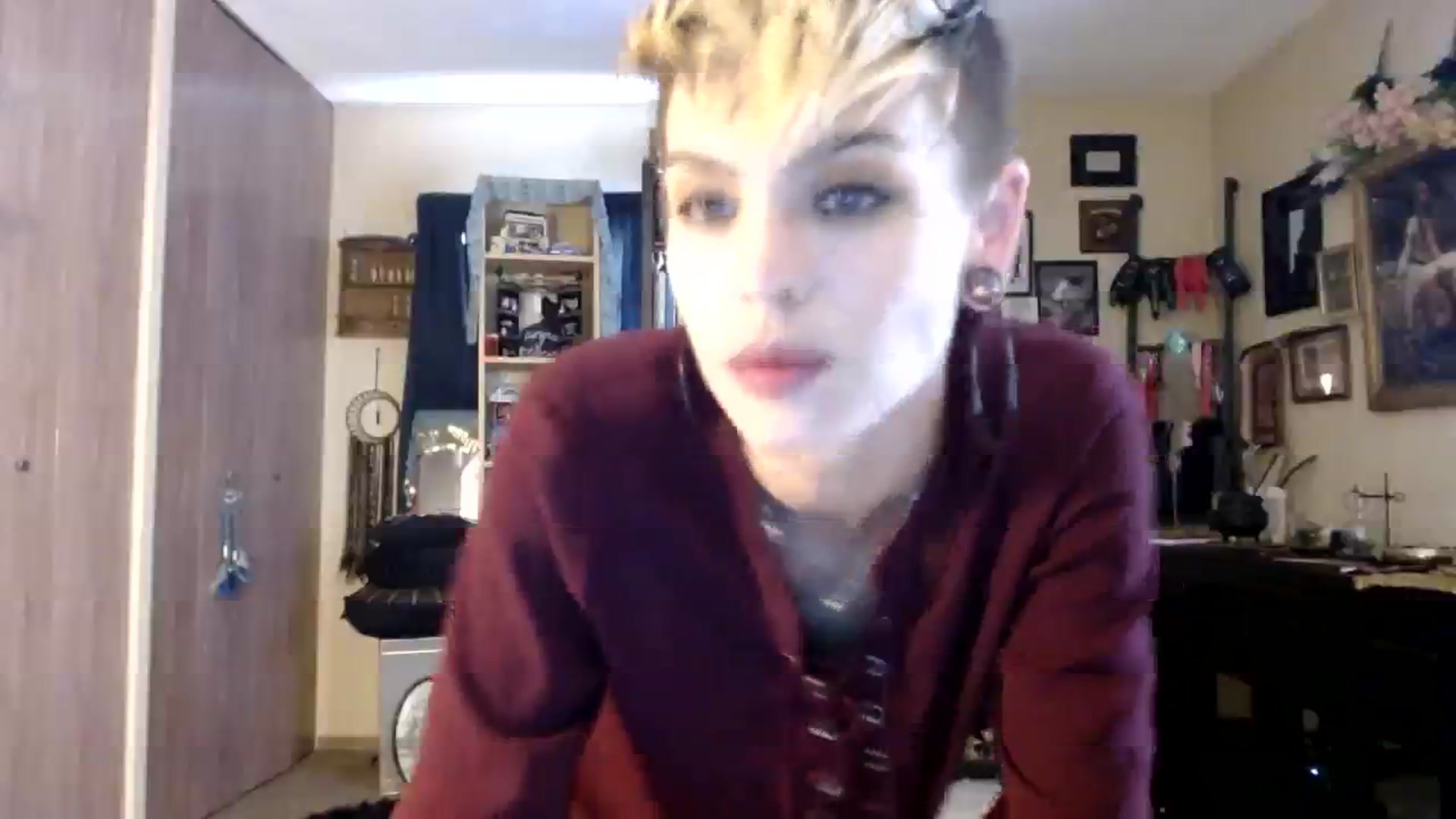 Gallery image thumbnail from Ancored's myfreecams stream on, 08/11/2023, 21:15 image 7 of 20