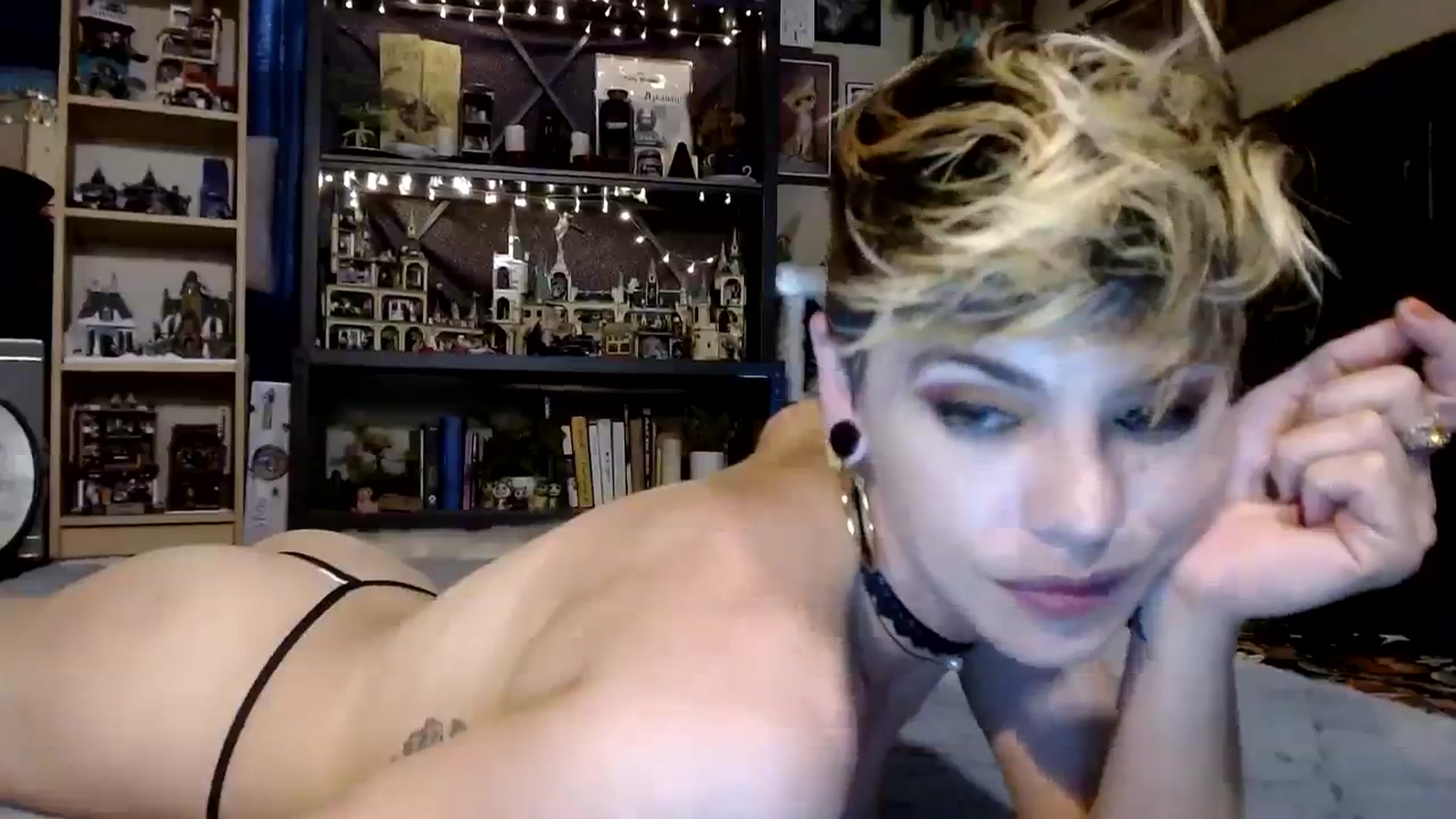 Gallery image thumbnail from Ancored's myfreecams stream on, 08/27/2023, 20:09 image 17 of 20
