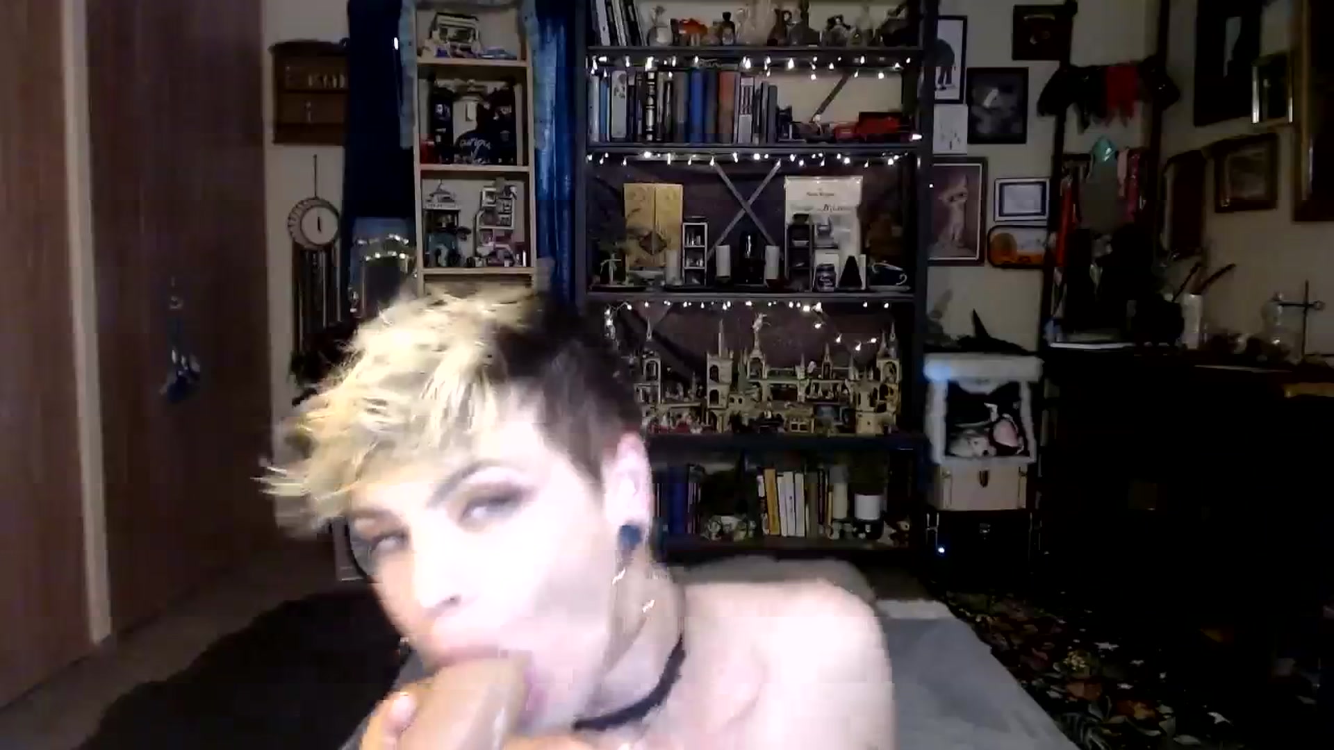 Gallery image thumbnail from Ancored's myfreecams stream on, 08/27/2023, 21:01 image 7 of 20
