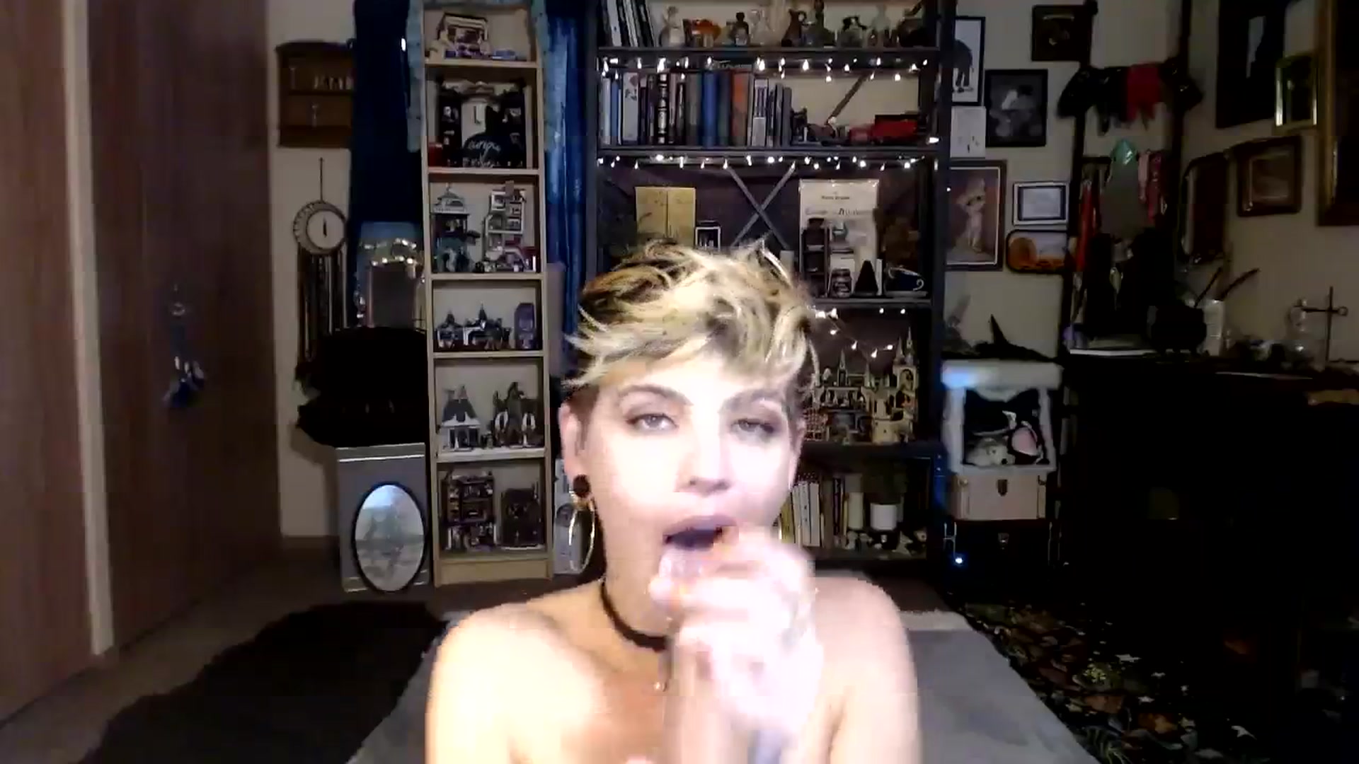 Gallery image thumbnail from Ancored's myfreecams stream on, 08/27/2023, 21:01 image 8 of 20