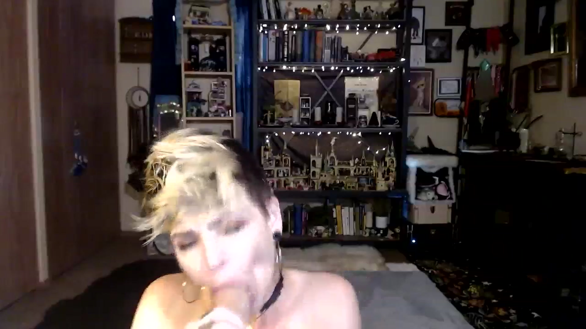 Gallery image thumbnail from Ancored's myfreecams stream on, 08/27/2023, 21:01 image 12 of 20