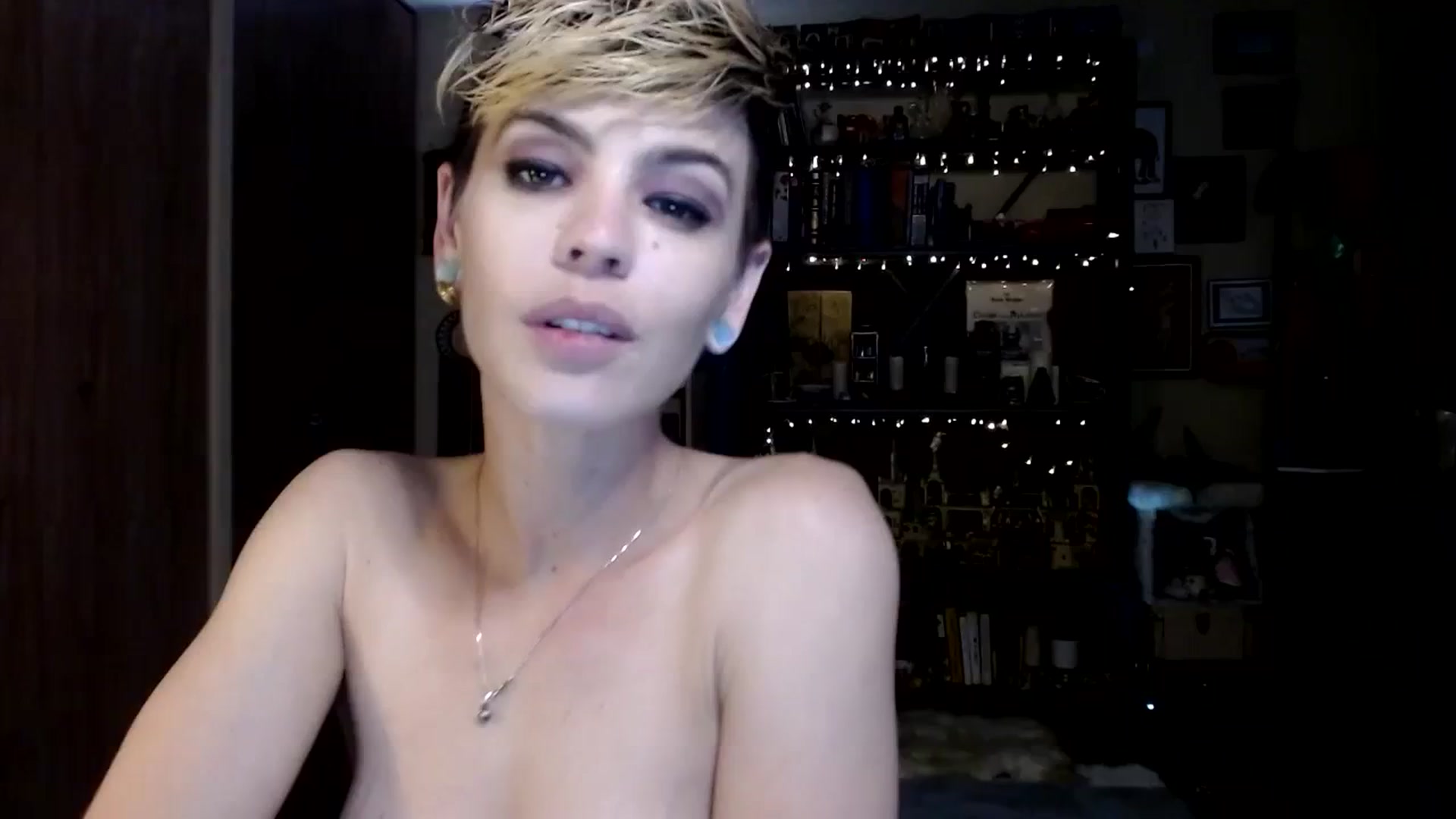 Gallery image thumbnail from Ancored's myfreecams stream on, 08/30/2023, 20:41 image 6 of 20