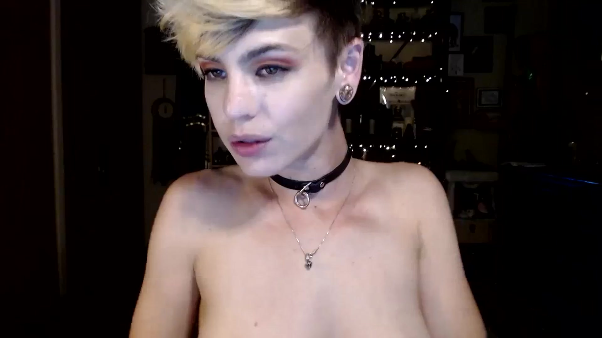Gallery image thumbnail from Ancored's myfreecams stream on, 09/04/2023, 20:54 image 16 of 20