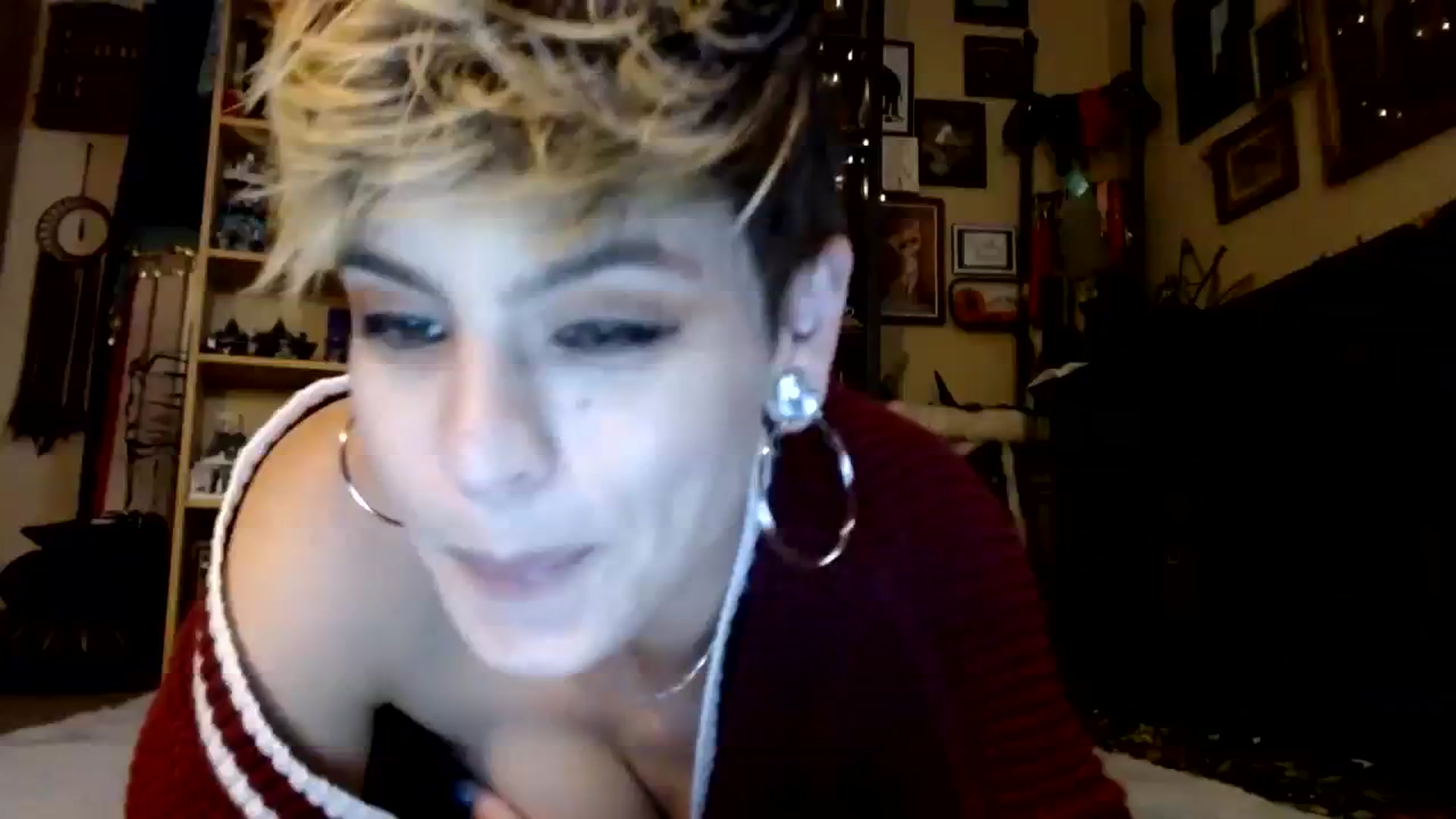 Gallery image thumbnail from Ancored's myfreecams stream on, 09/11/2023, 19:42 image 16 of 20