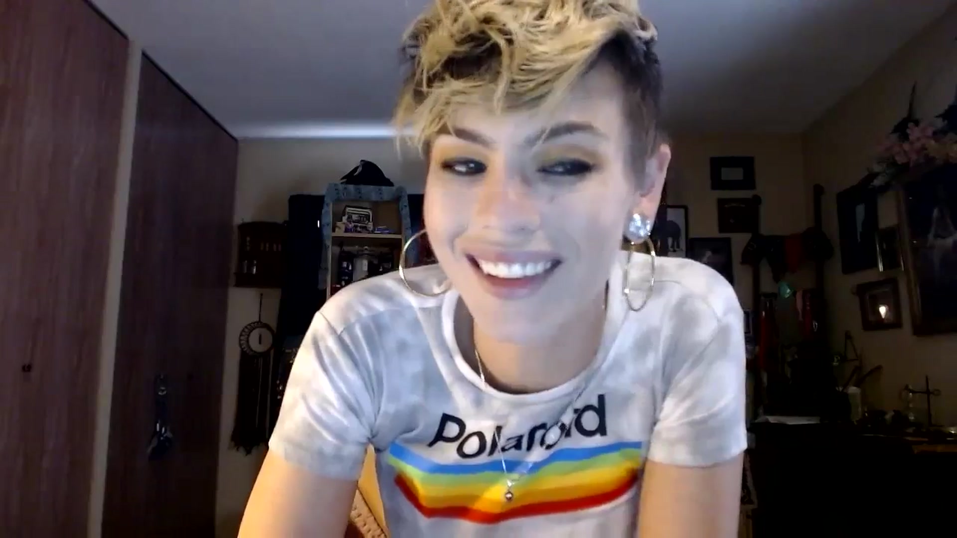 Gallery image thumbnail from Ancored's myfreecams stream on, 09/13/2023, 19:28 image 6 of 20