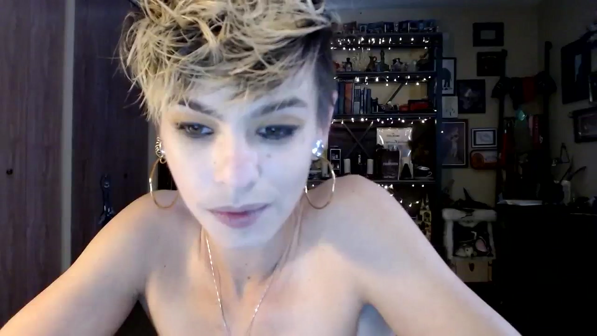 Gallery image thumbnail from Ancored's myfreecams stream on, 09/13/2023, 20:14 image 5 of 20