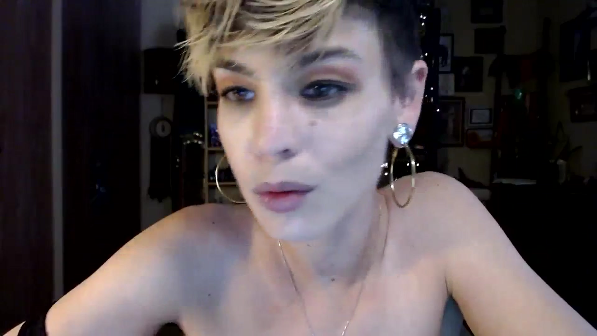 Gallery image thumbnail from Ancored's myfreecams stream on, 09/14/2023, 24:00 image 9 of 20