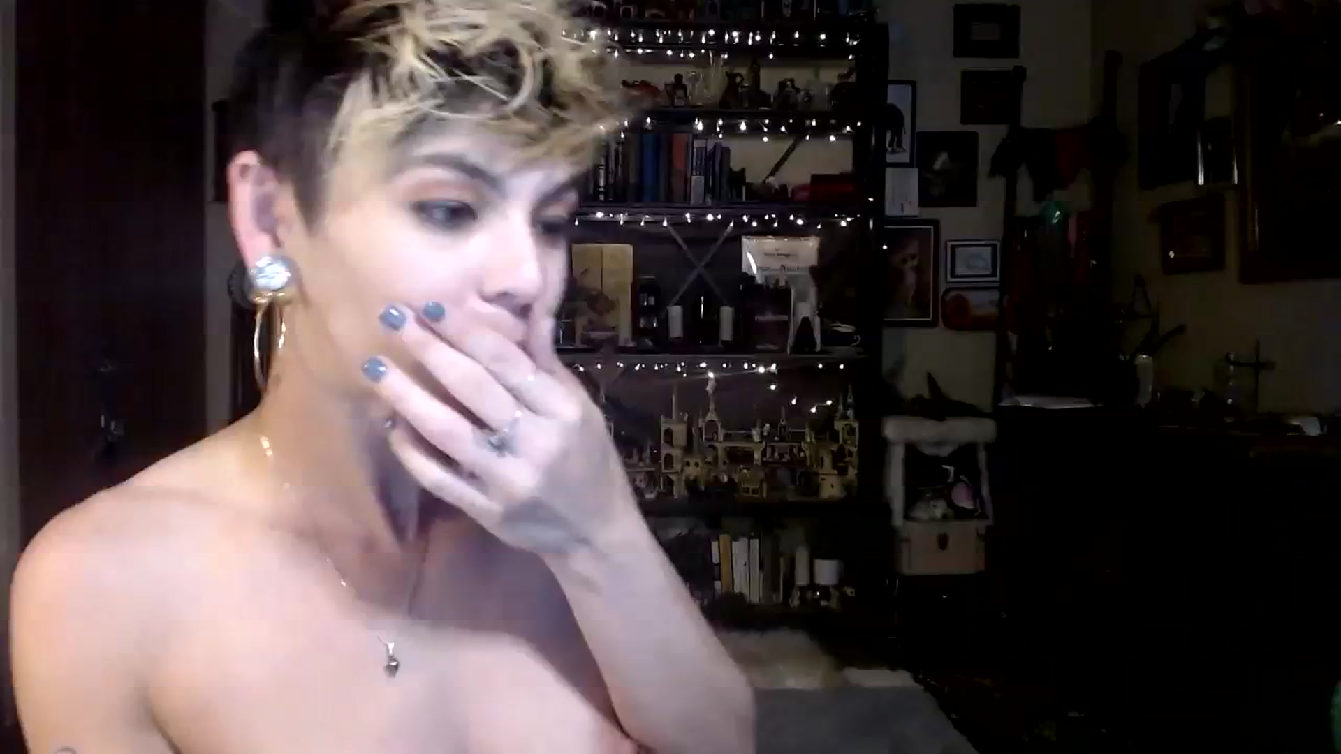 Gallery image thumbnail from Ancored's myfreecams stream on, 09/14/2023, 01:16 image 9 of 20
