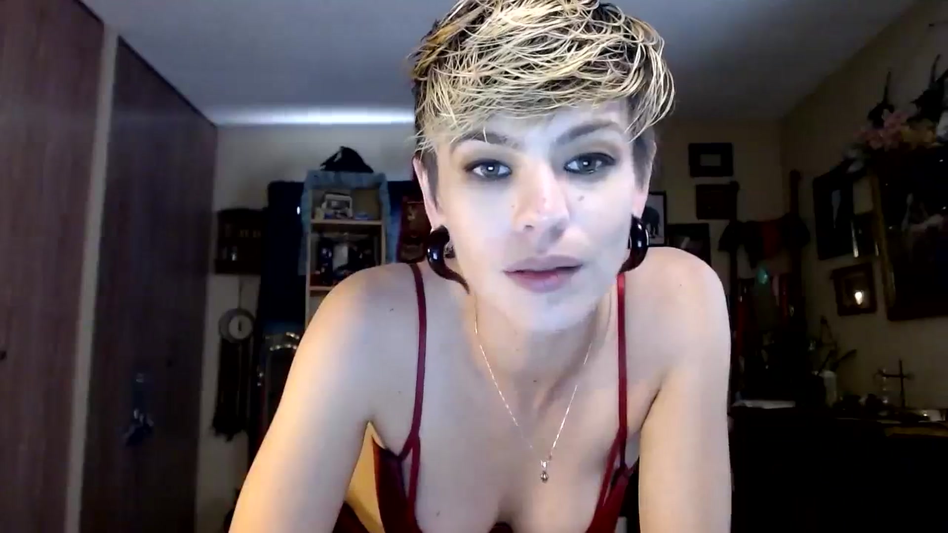 Gallery image thumbnail from Ancored's myfreecams stream on, 09/14/2023, 20:50 image 16 of 20