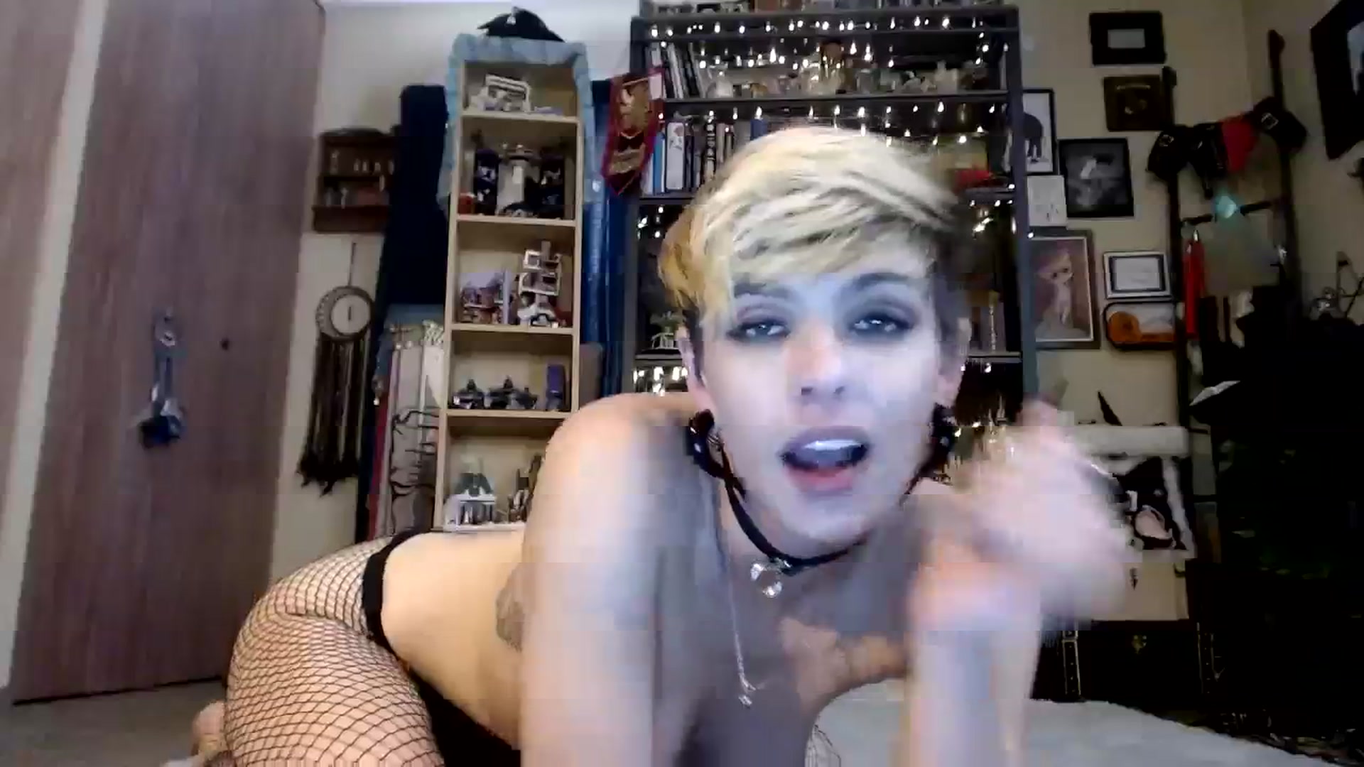 Gallery image thumbnail from Ancored's myfreecams stream on, 09/20/2023, 21:22 image 18 of 20
