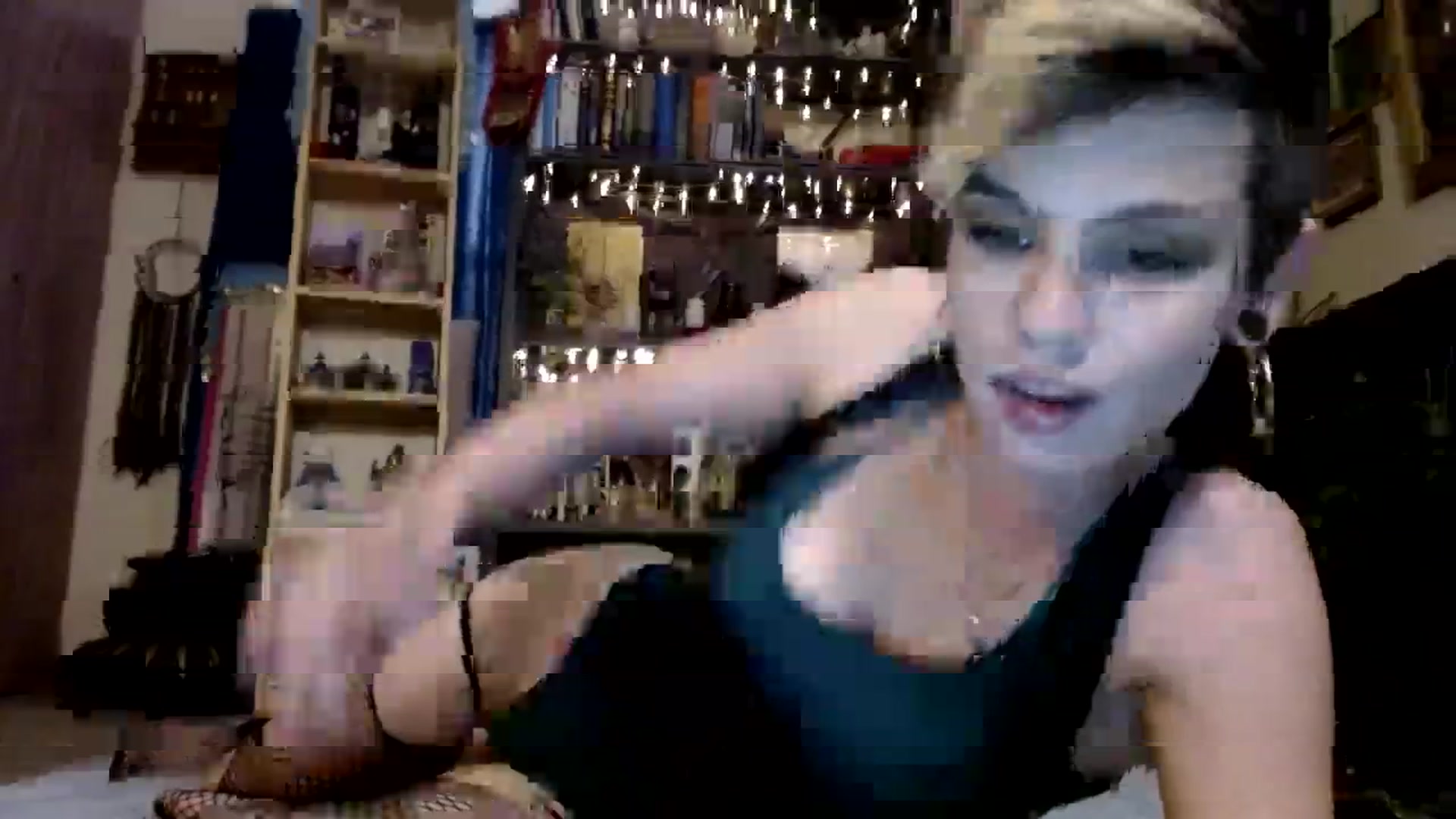 Gallery image thumbnail from Ancored's myfreecams stream on, 09/22/2023, 21:07 image 4 of 20