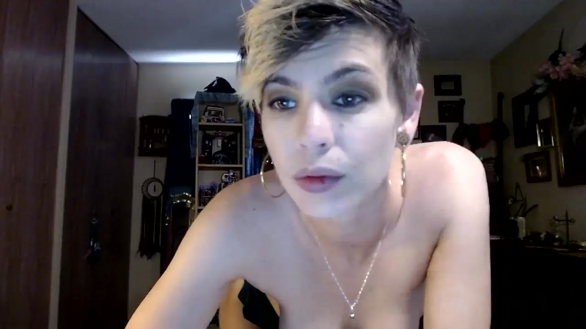 Gallery image thumbnail from Ancored's myfreecams stream on, 09/22/2023, 21:07 image 7 of 20