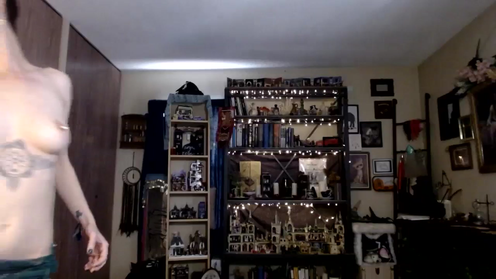 Gallery image thumbnail from Ancored's myfreecams stream on, 09/24/2023, 22:59 image 6 of 20