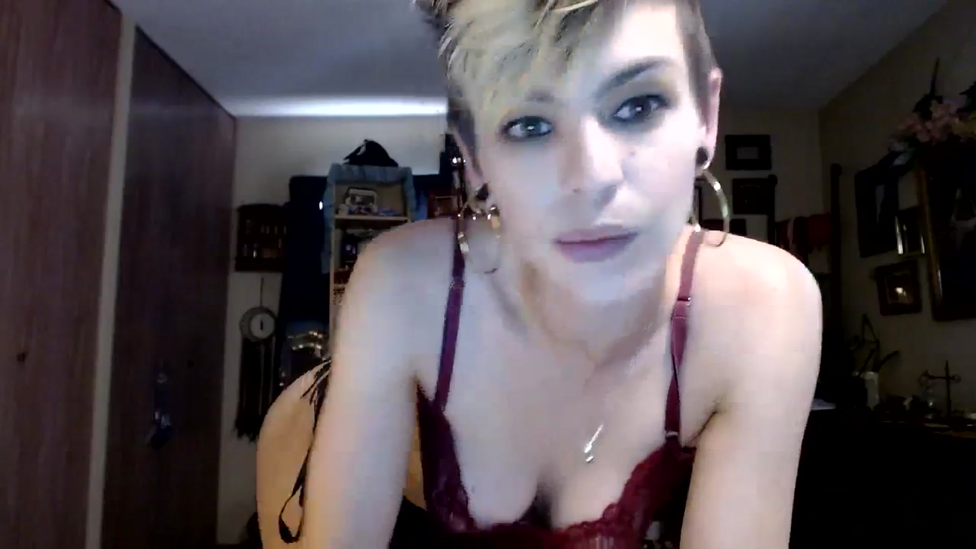 Gallery image thumbnail from Ancored's myfreecams stream on, 09/27/2023, 20:40 image 19 of 20