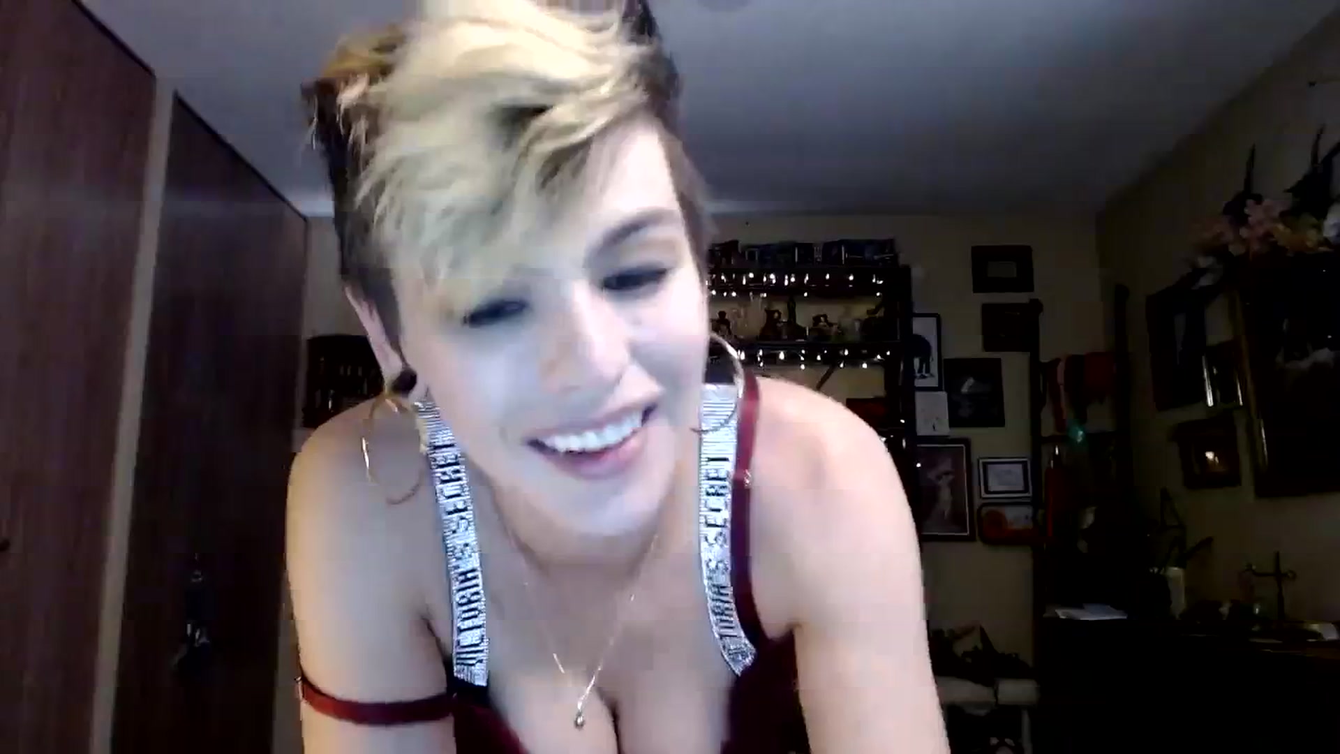 Gallery image thumbnail from Ancored's myfreecams stream on, 09/27/2023, 20:40 image 13 of 20
