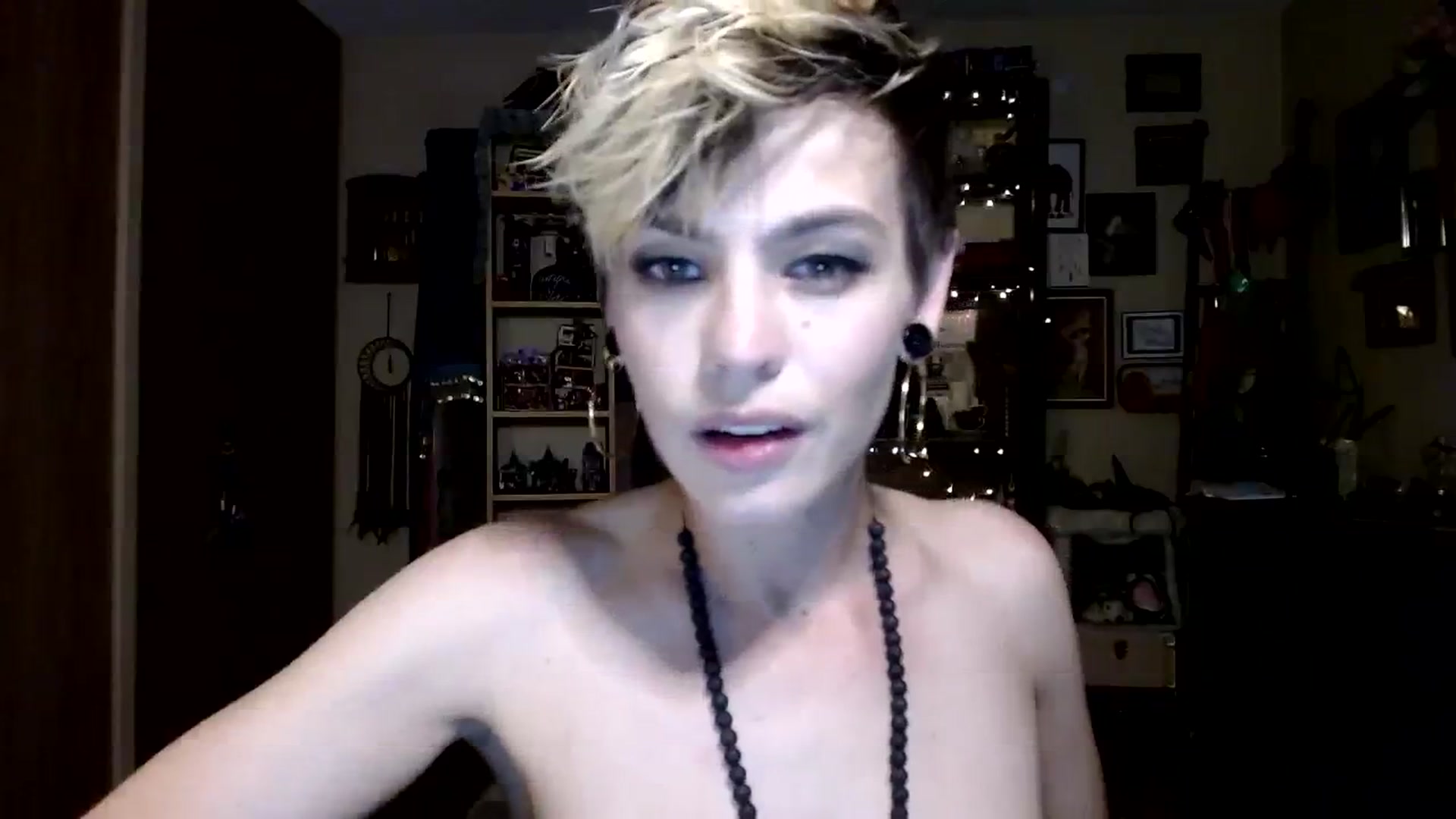 Gallery image thumbnail from Ancored's myfreecams stream on, 09/29/2023, 03:18 image 3 of 20
