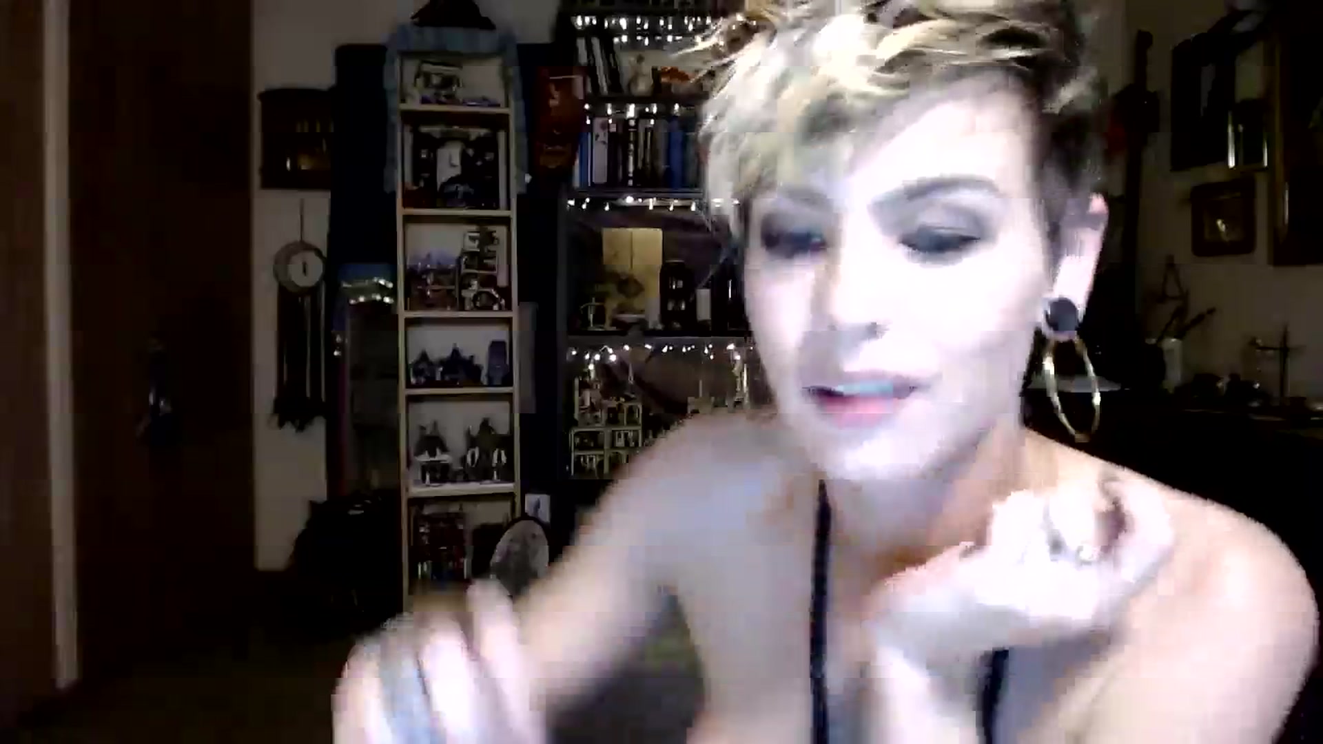 Gallery image thumbnail from Ancored's myfreecams stream on, 09/29/2023, 03:18 image 5 of 20