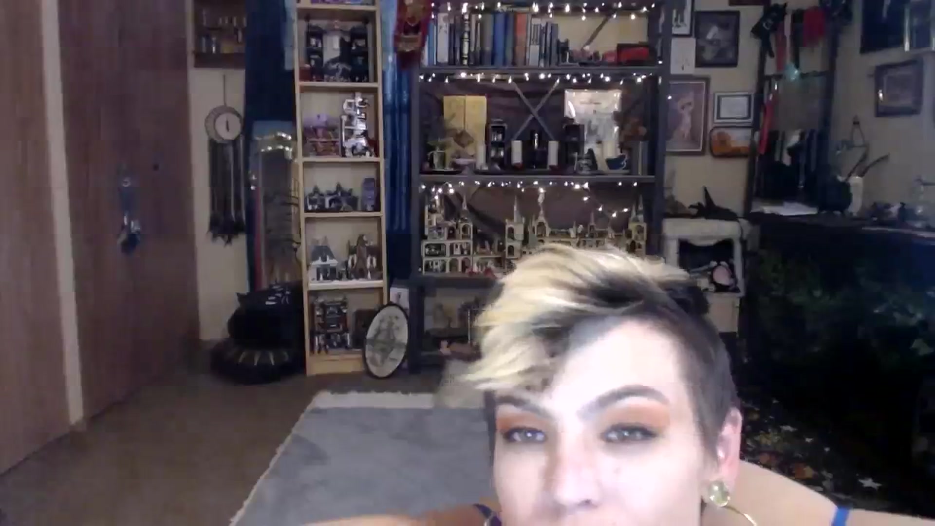 Gallery image thumbnail from Ancored's myfreecams stream on, 09/29/2023, 21:06 image 5 of 20