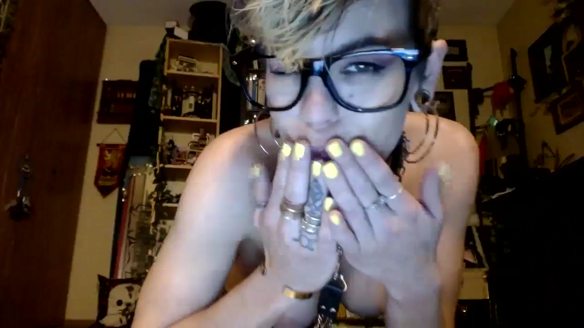Gallery image thumbnail from Ancored's myfreecams stream on, 10/14/2023, 02:23 image 16 of 20