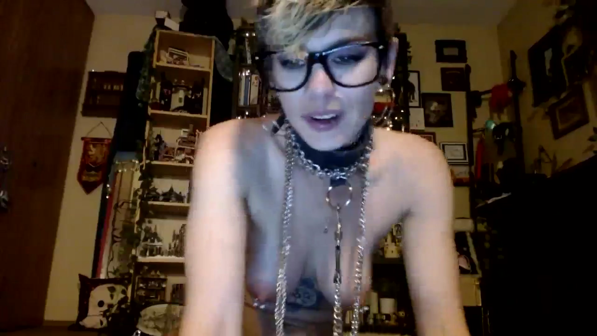 Gallery image thumbnail from Ancored's myfreecams stream on, 10/14/2023, 02:23 image 18 of 20