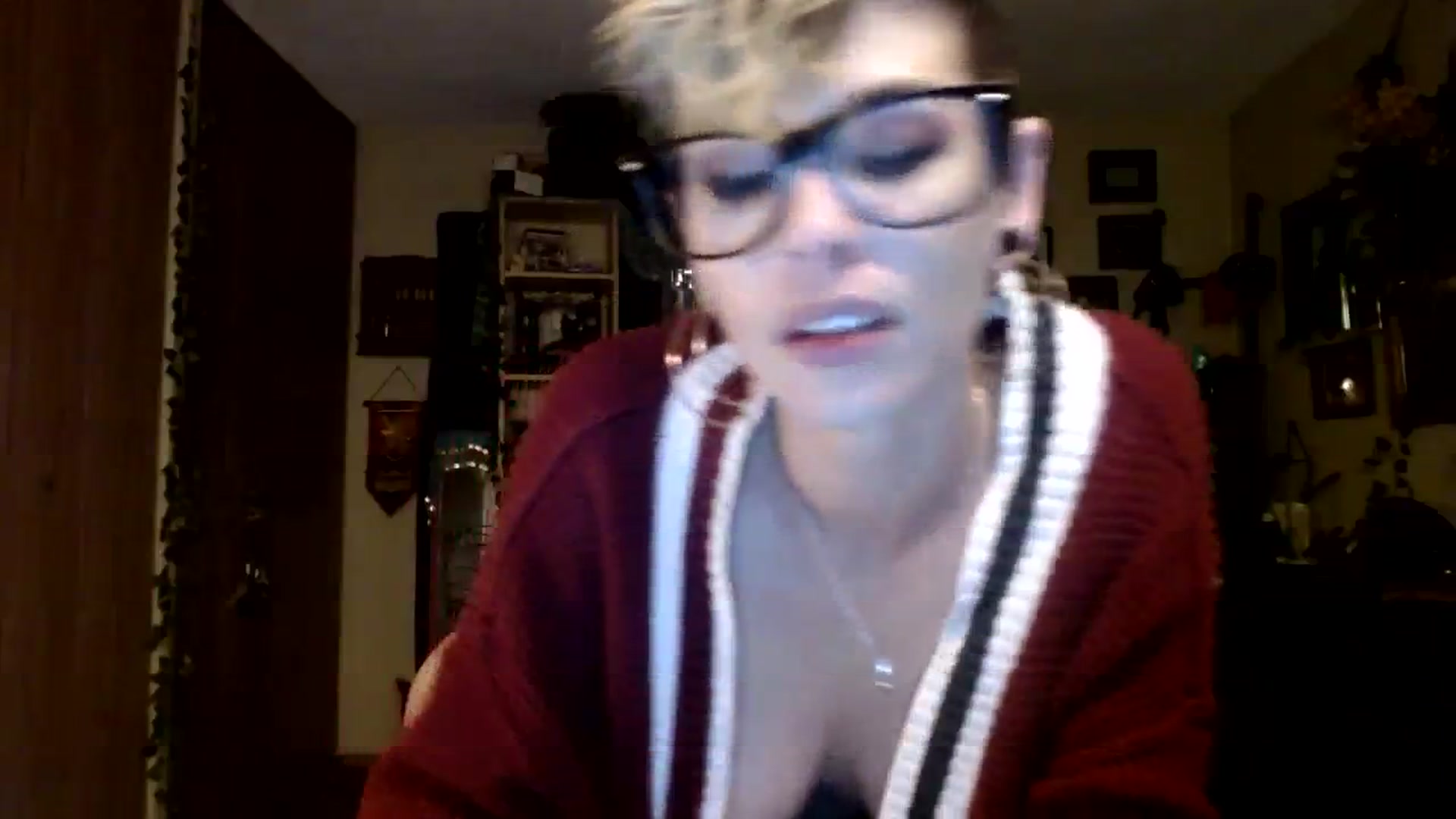 Gallery image thumbnail from Ancored's myfreecams stream on, 10/14/2023, 02:23 image 10 of 20