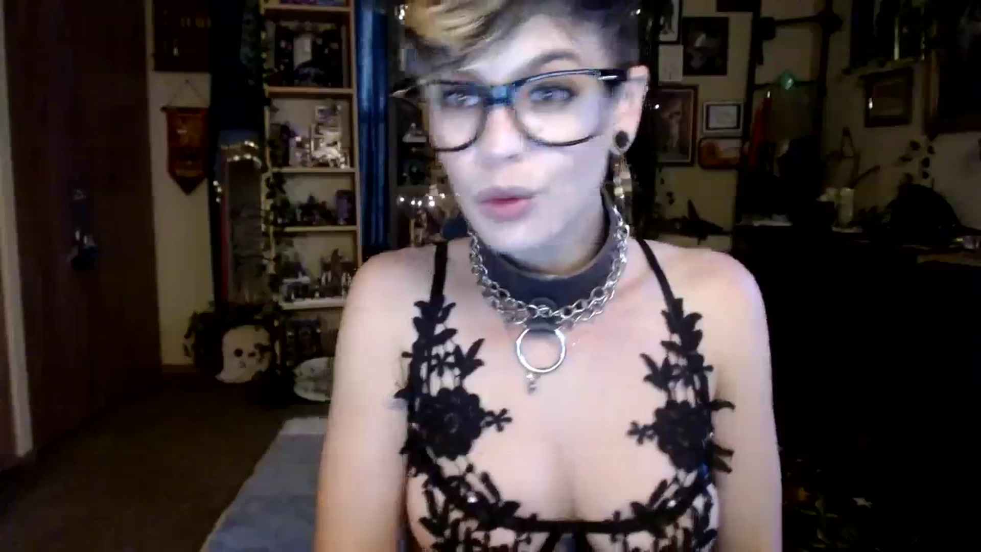 Gallery image thumbnail from Ancored's myfreecams stream on, 10/20/2023, 21:43 image 20 of 20