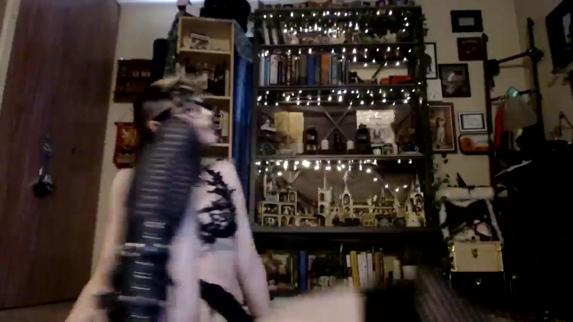 Gallery image thumbnail from Ancored's myfreecams stream on, 10/20/2023, 22:05 image 8 of 20