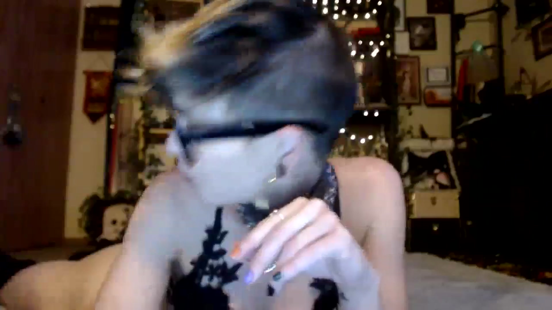 Gallery image thumbnail from Ancored's myfreecams stream on, 10/20/2023, 22:05 image 4 of 20
