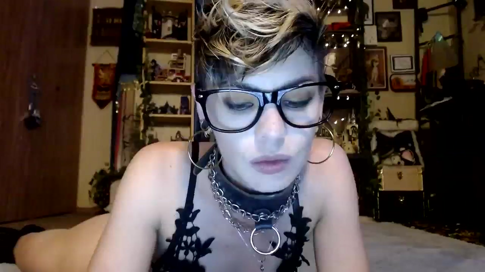 Gallery image thumbnail from Ancored's myfreecams stream on, 10/20/2023, 22:05 image 5 of 20